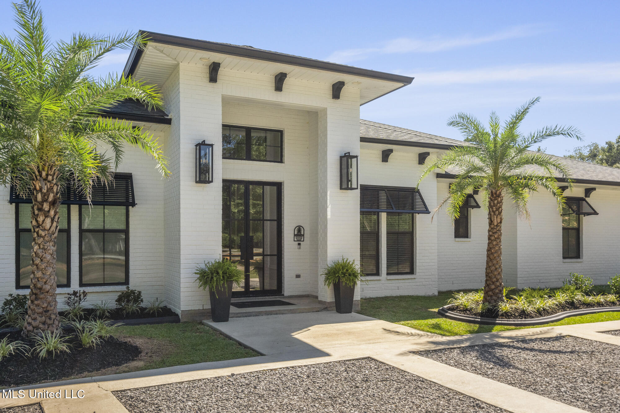 15 Legacy Drive Property Photo 12