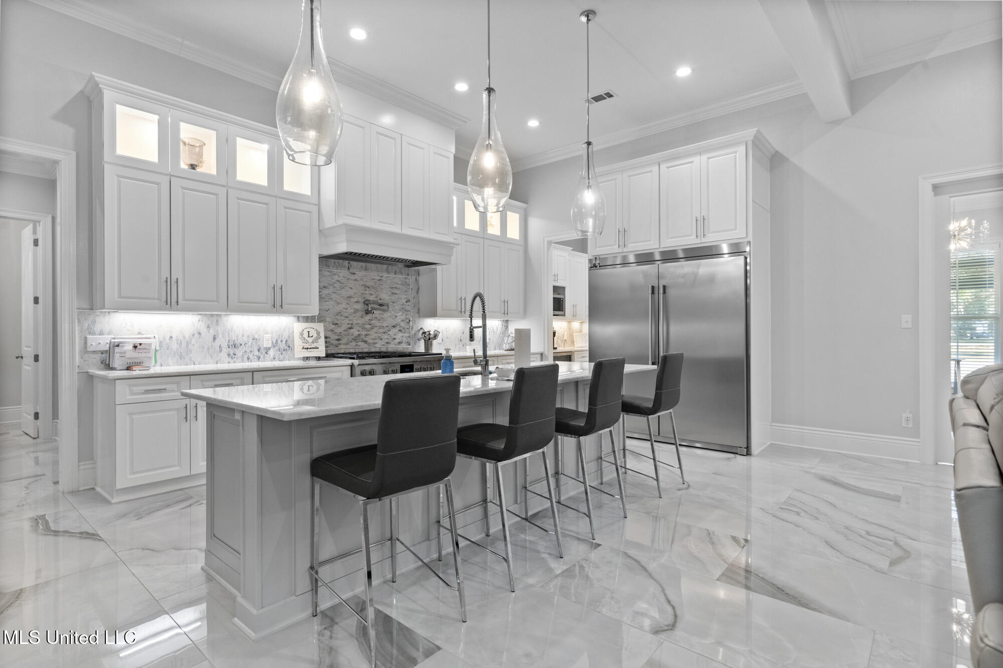 15 Legacy Drive Property Photo 17