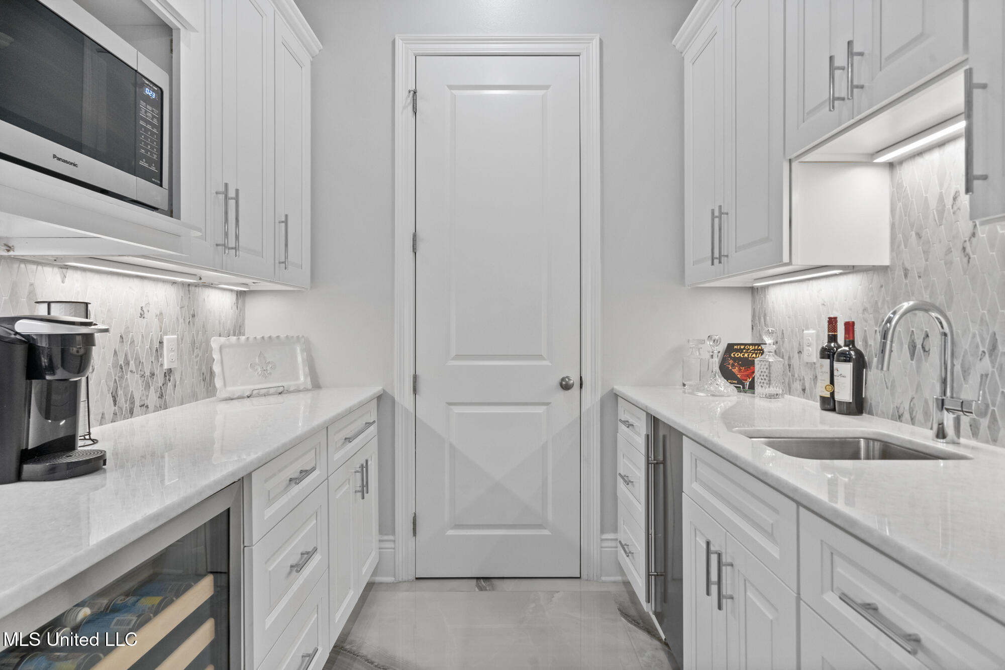 15 Legacy Drive Property Photo 21