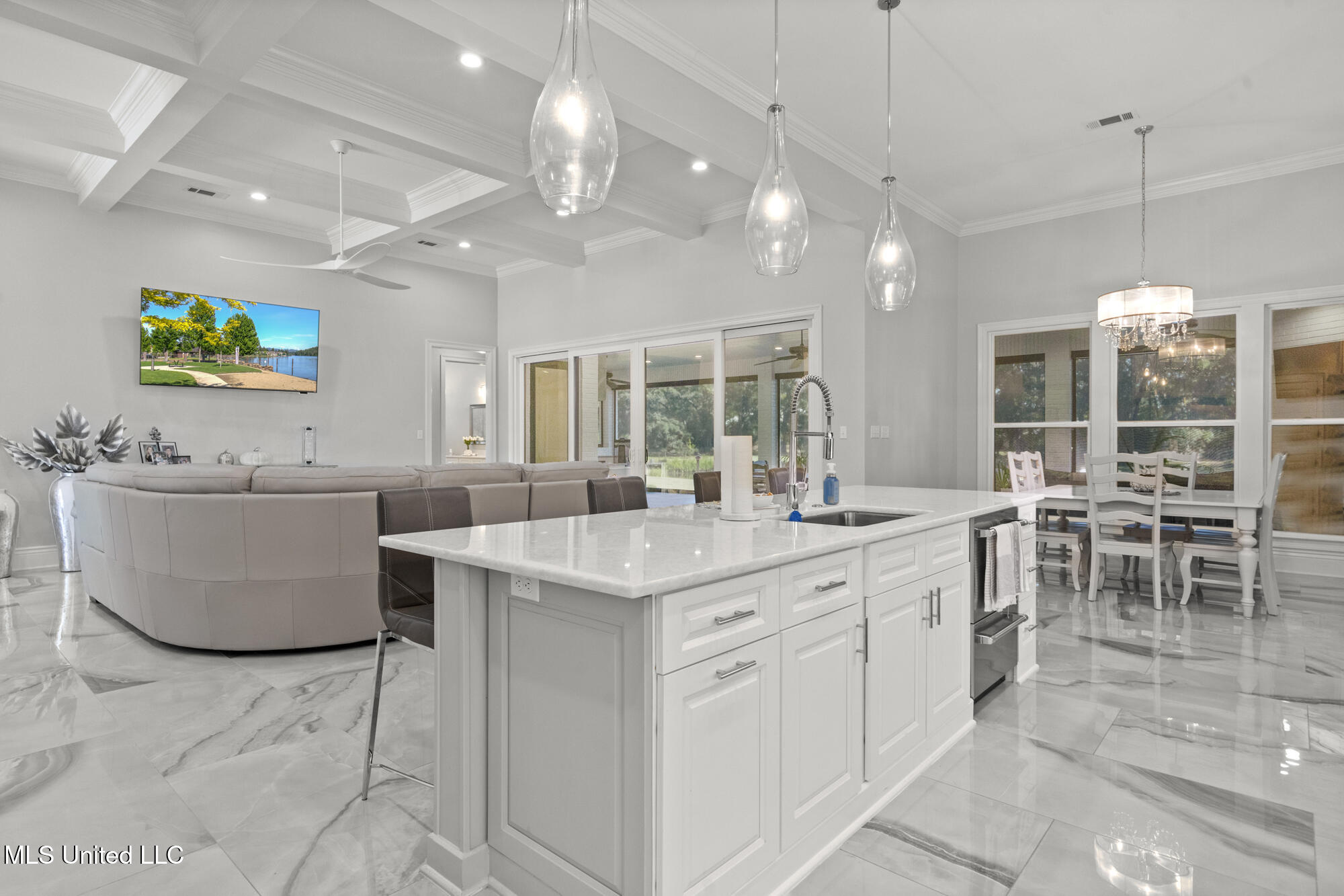 15 Legacy Drive Property Photo 23