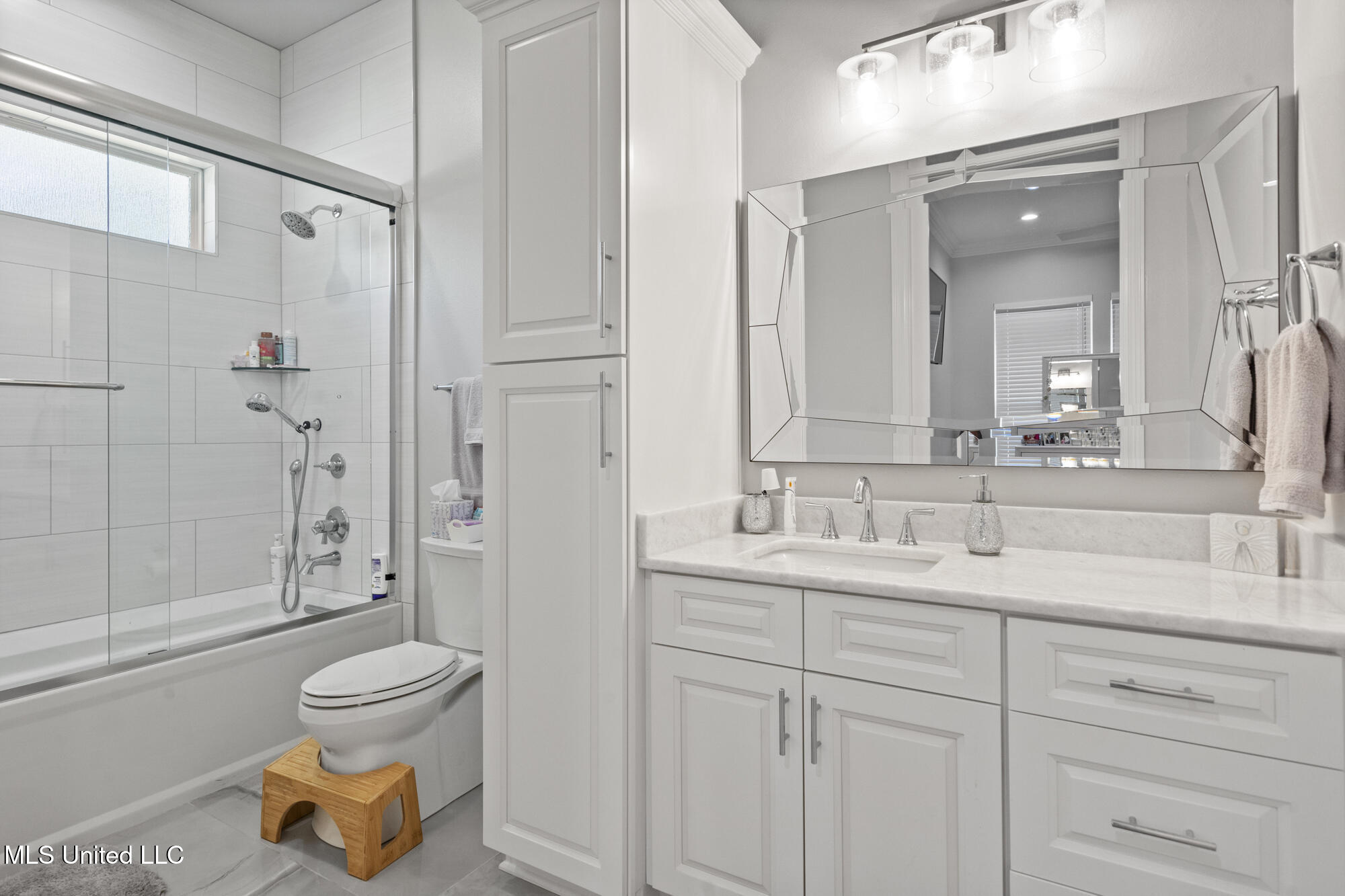 15 Legacy Drive Property Photo 36