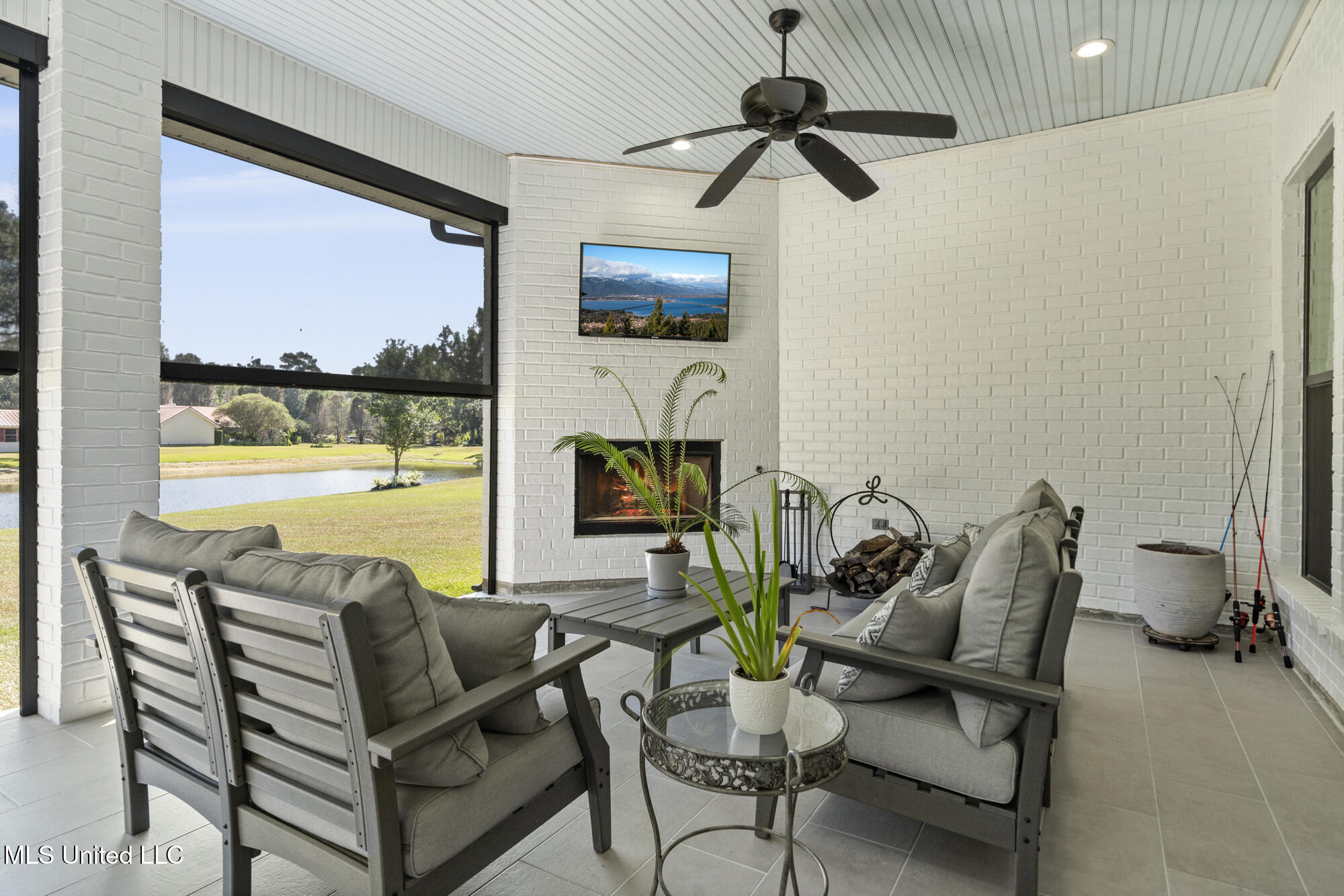 15 Legacy Drive Property Photo 42