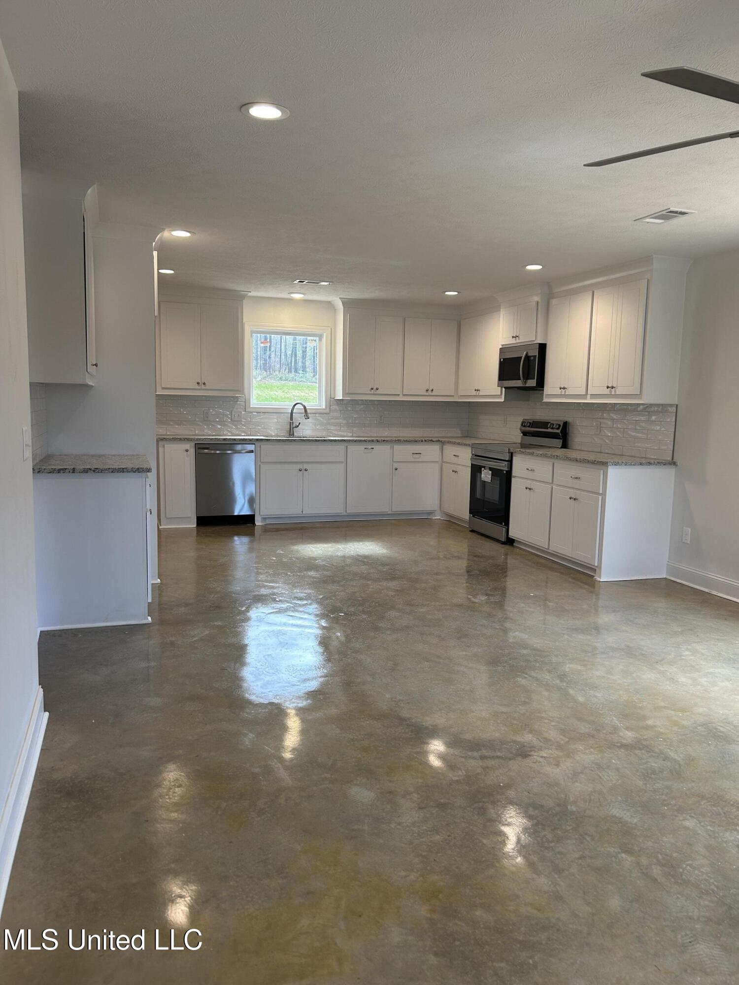 4235 Morton Rankin County Line Road Property Photo 4