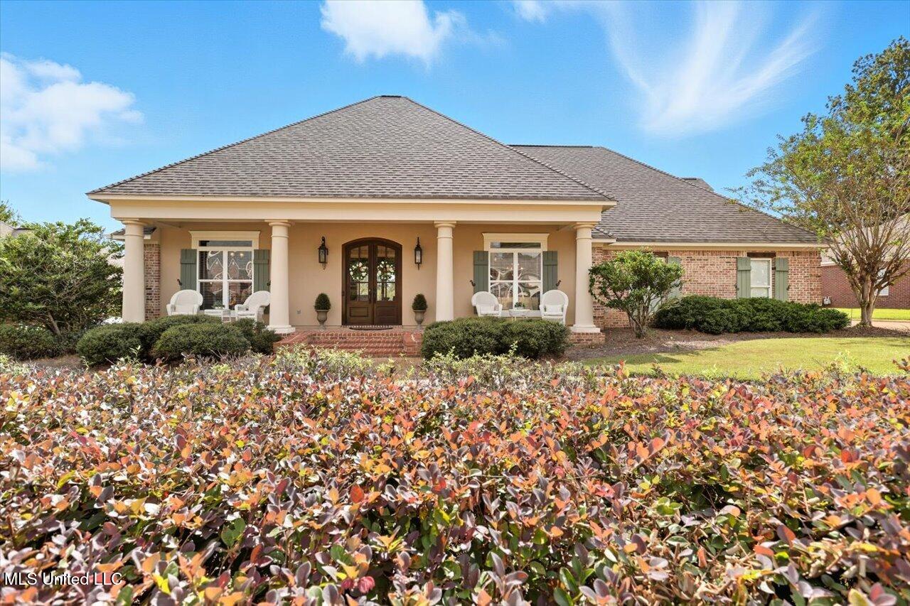 323 Eastridge Drive Property Photo 2