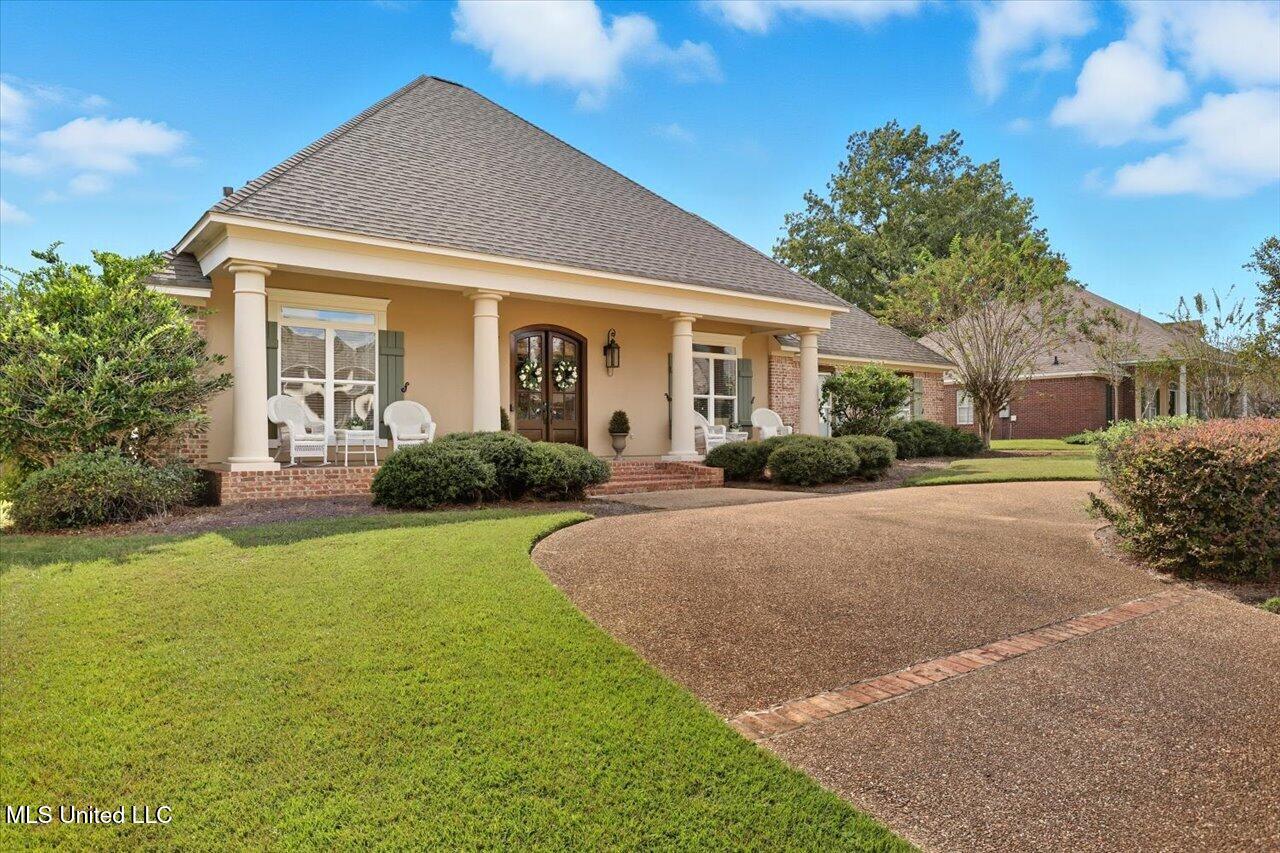 323 Eastridge Drive Property Photo 4