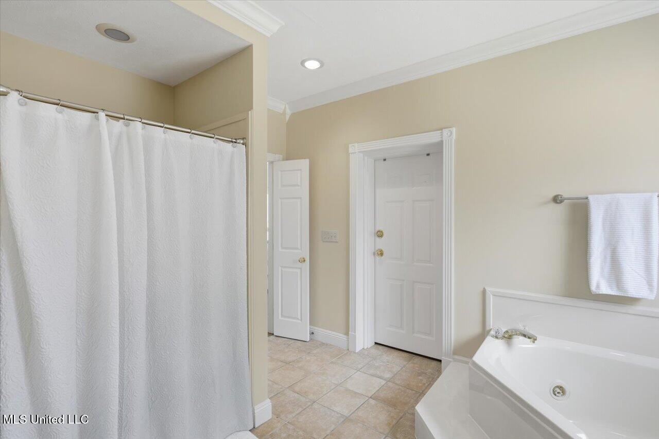 323 Eastridge Drive Property Photo 25