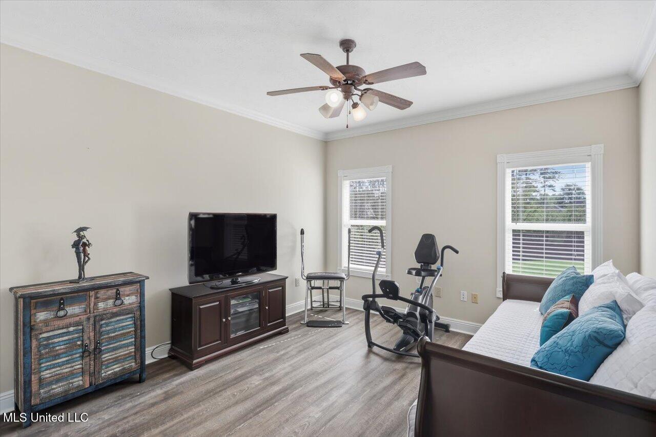 323 Eastridge Drive Property Photo 31