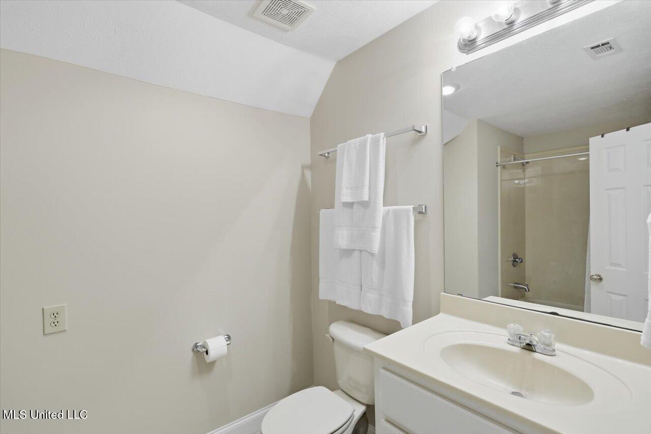 323 Eastridge Drive Property Photo 33