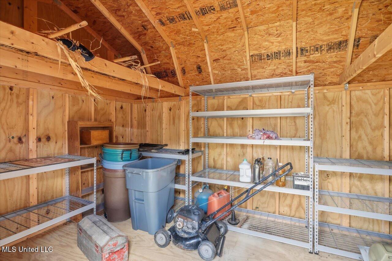 323 Eastridge Drive Property Photo 40