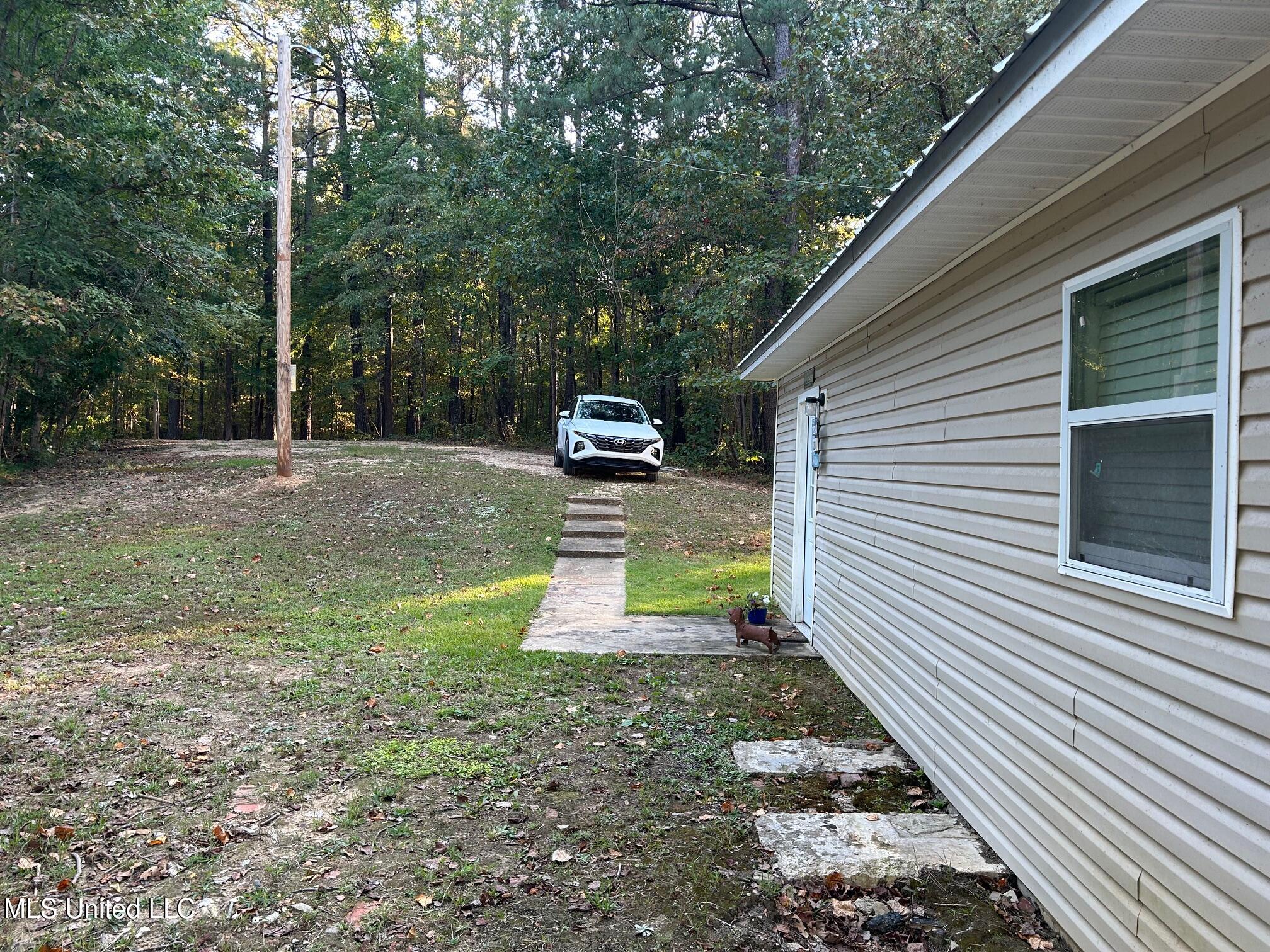 106 Drive 1902 Property Photo 7