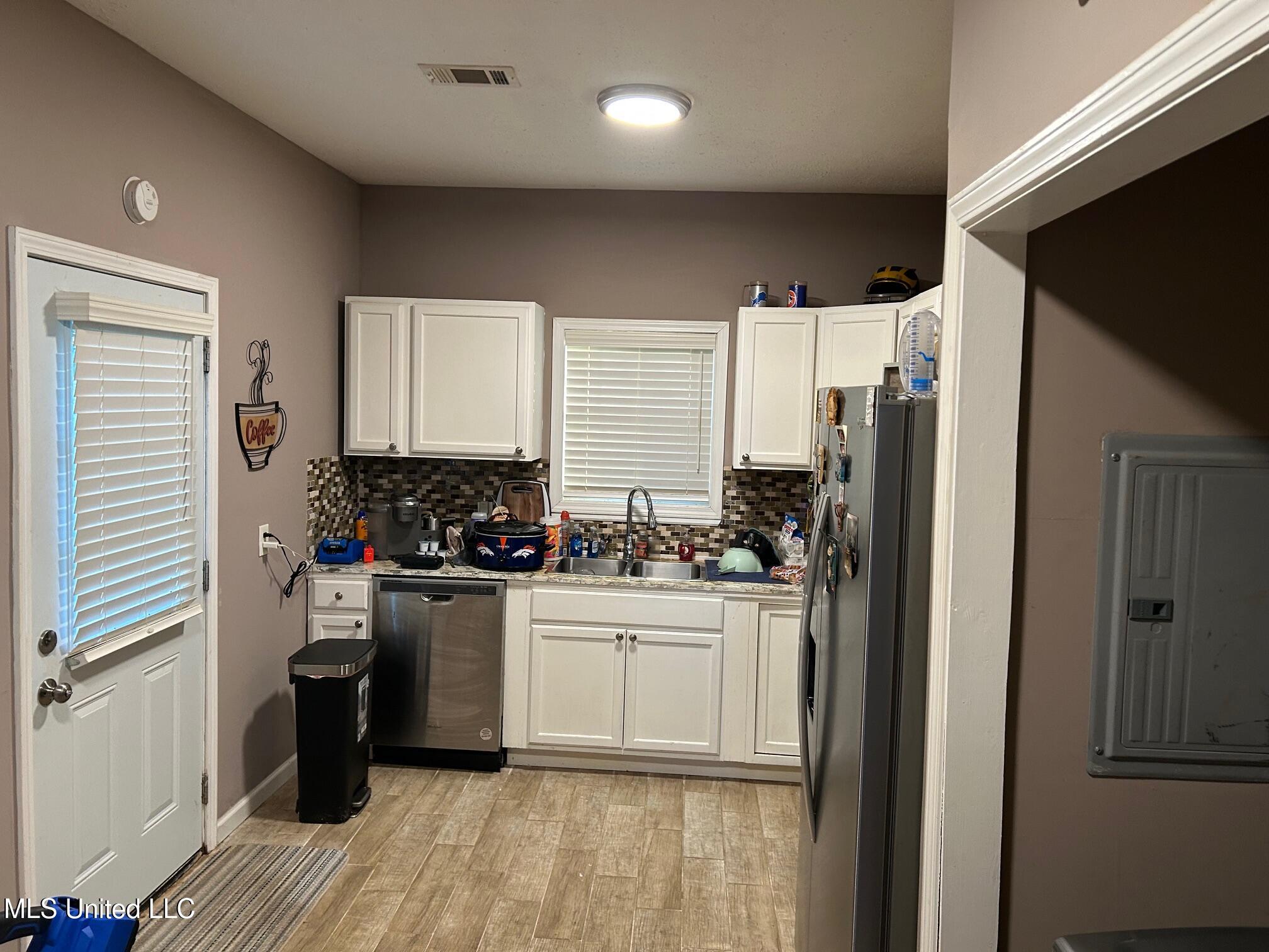 106 Drive 1902 Property Photo 10