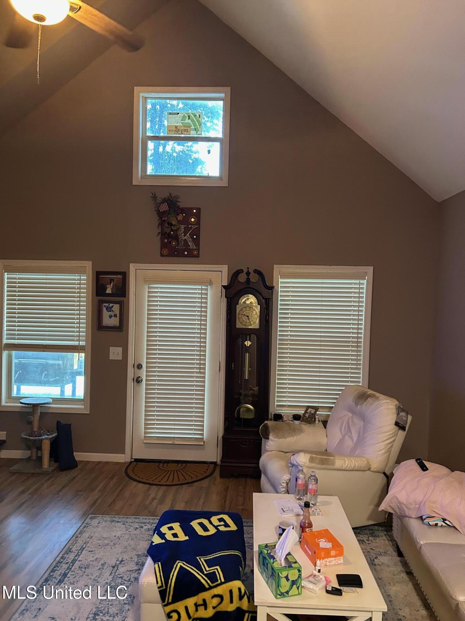 106 Drive 1902 Property Photo 13