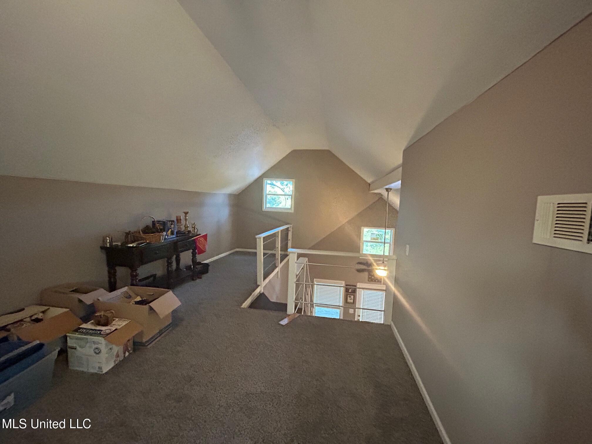 106 Drive 1902 Property Photo 26