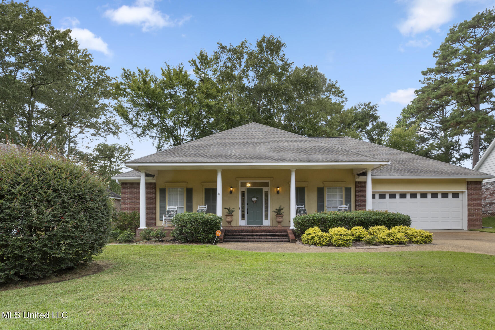 411 Forest Lane Property Photo 1