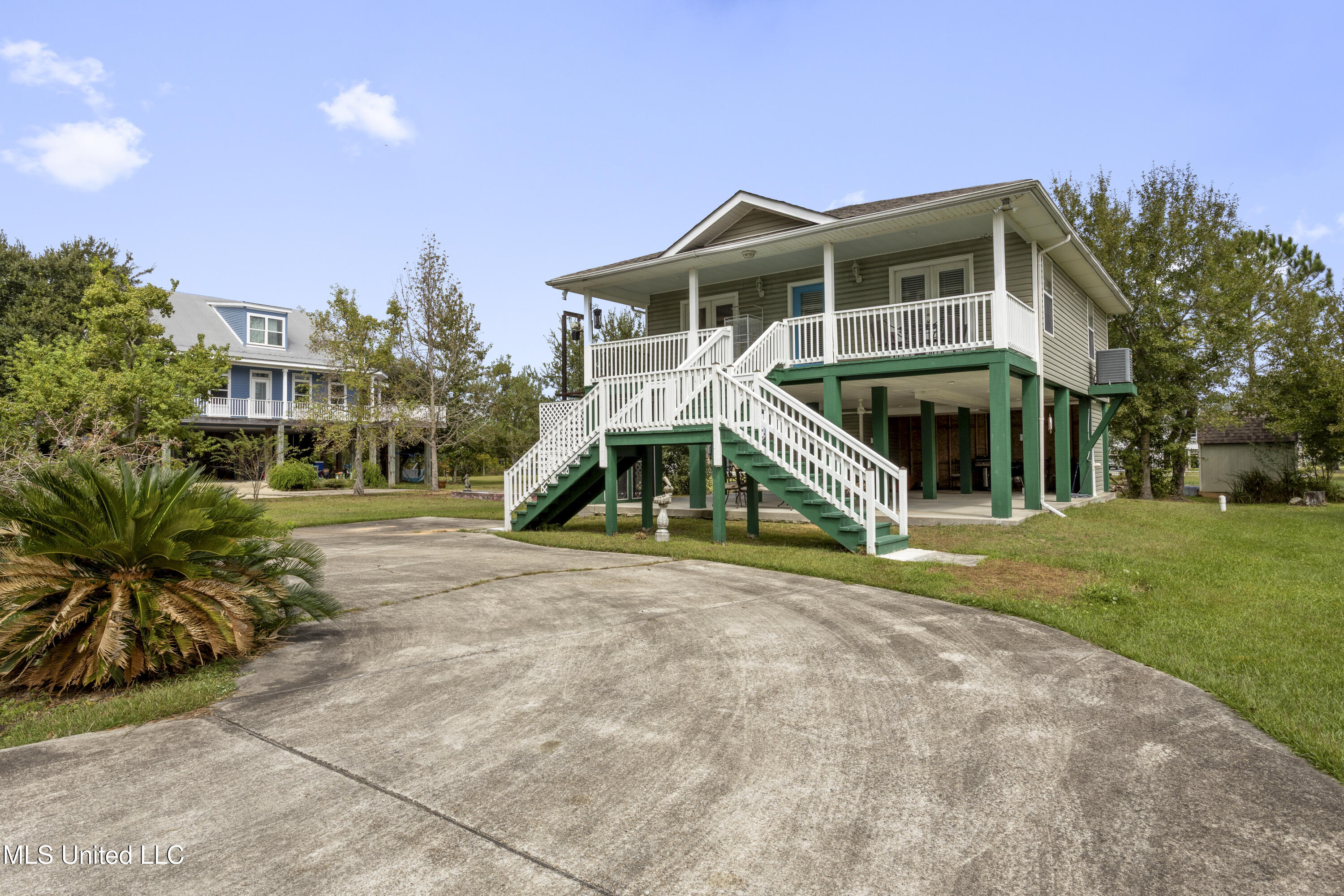 114 Favre Street Property Photo 5