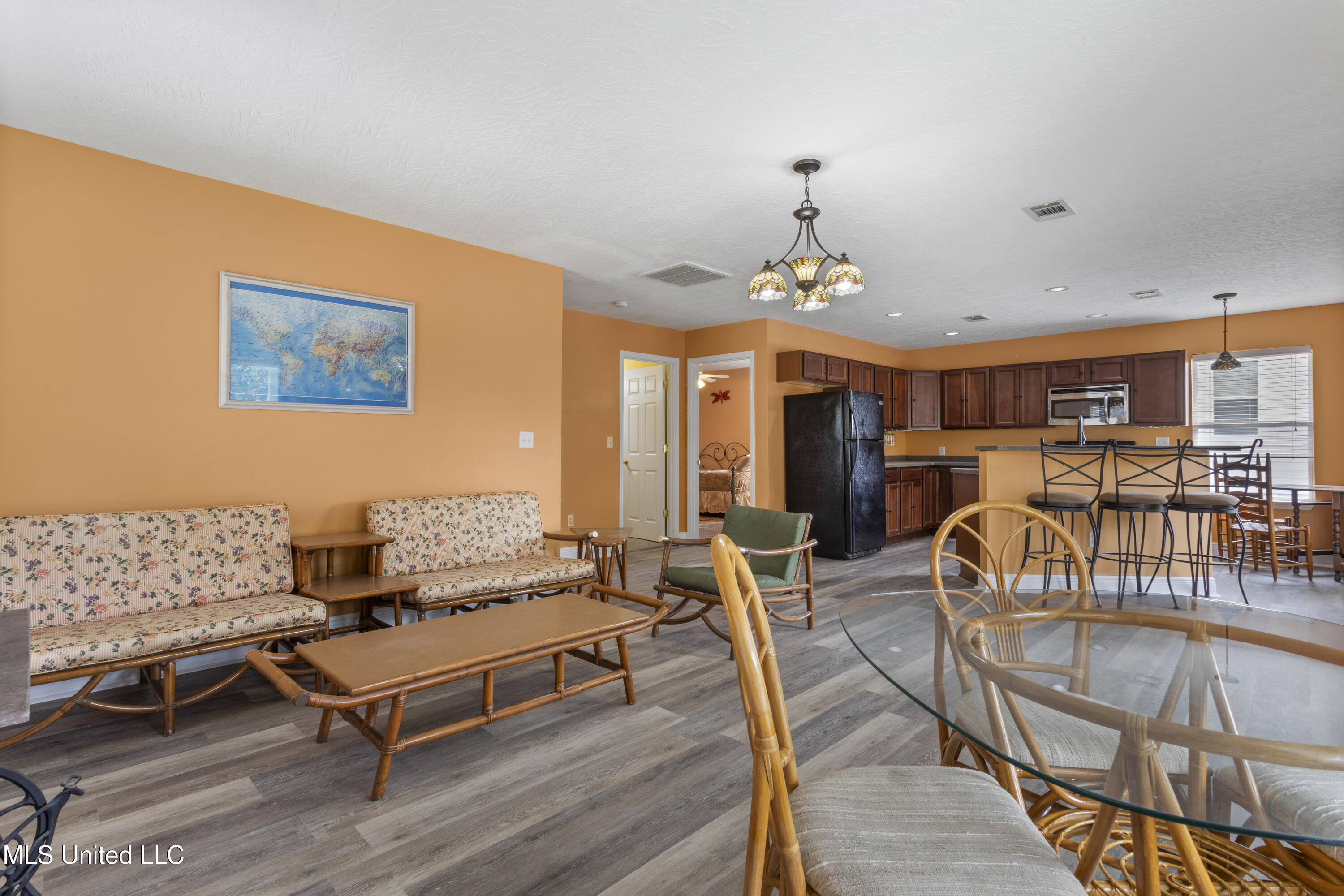 114 Favre Street Property Photo 9