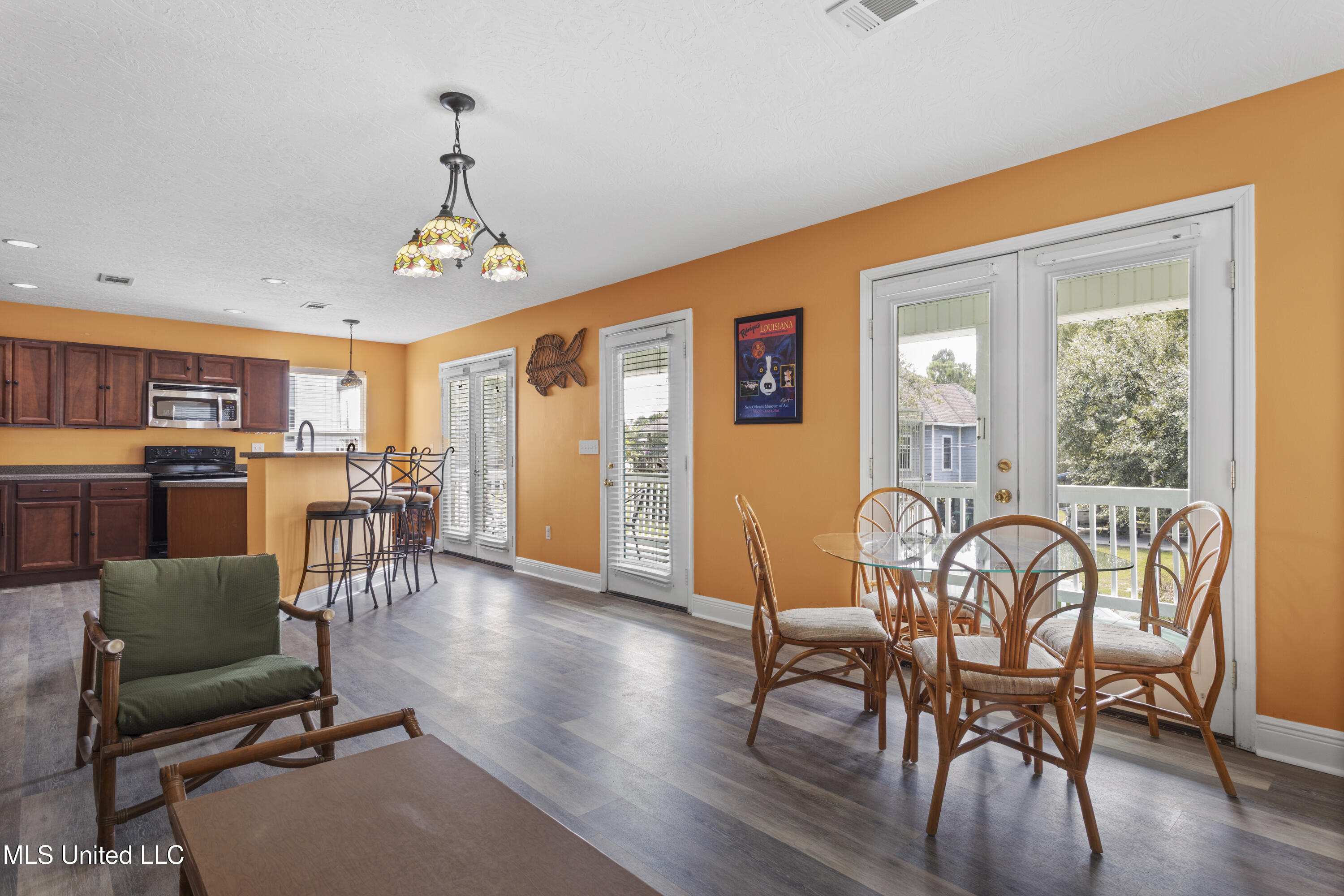 114 Favre Street Property Photo 10