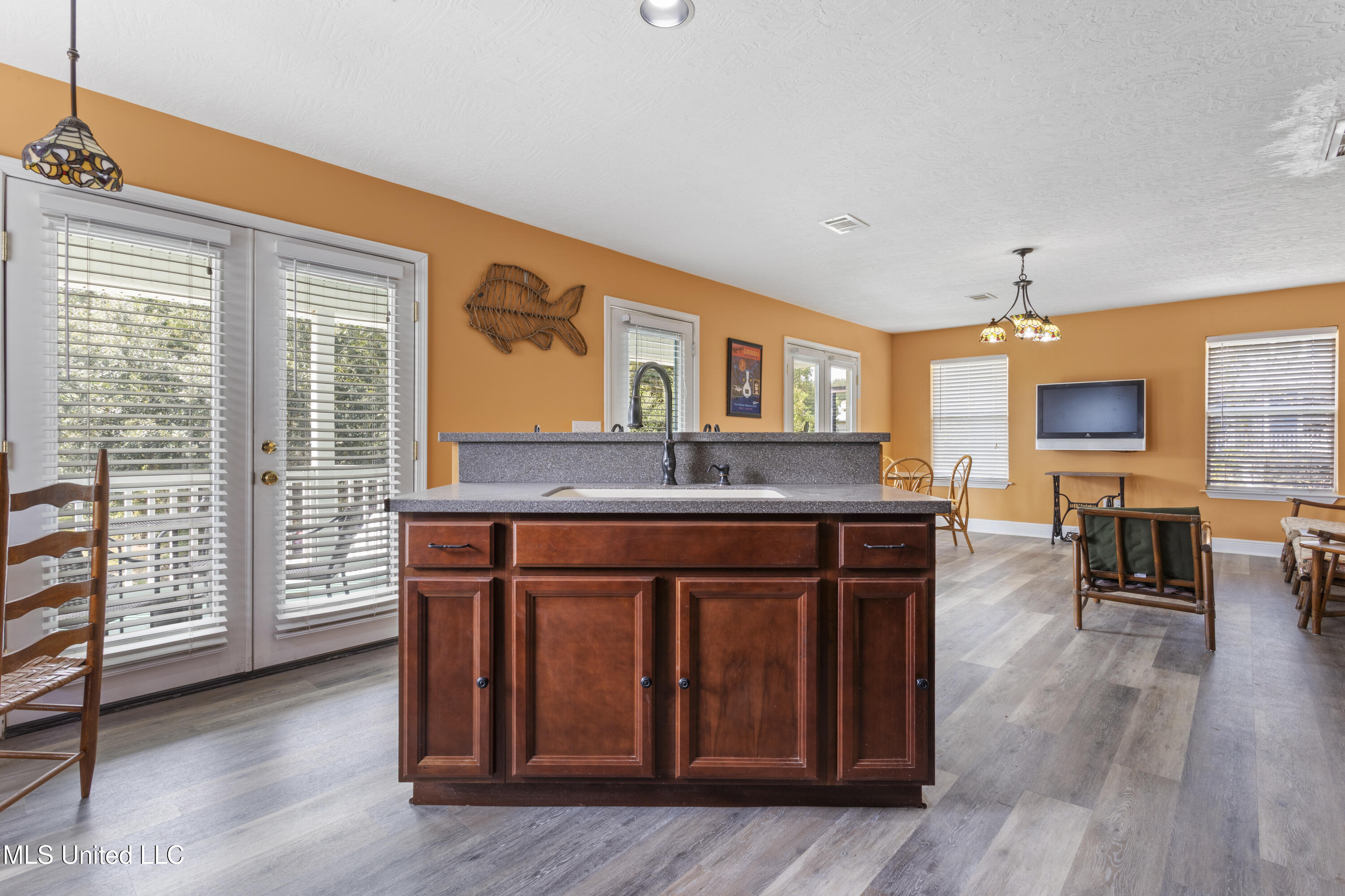 114 Favre Street Property Photo 14