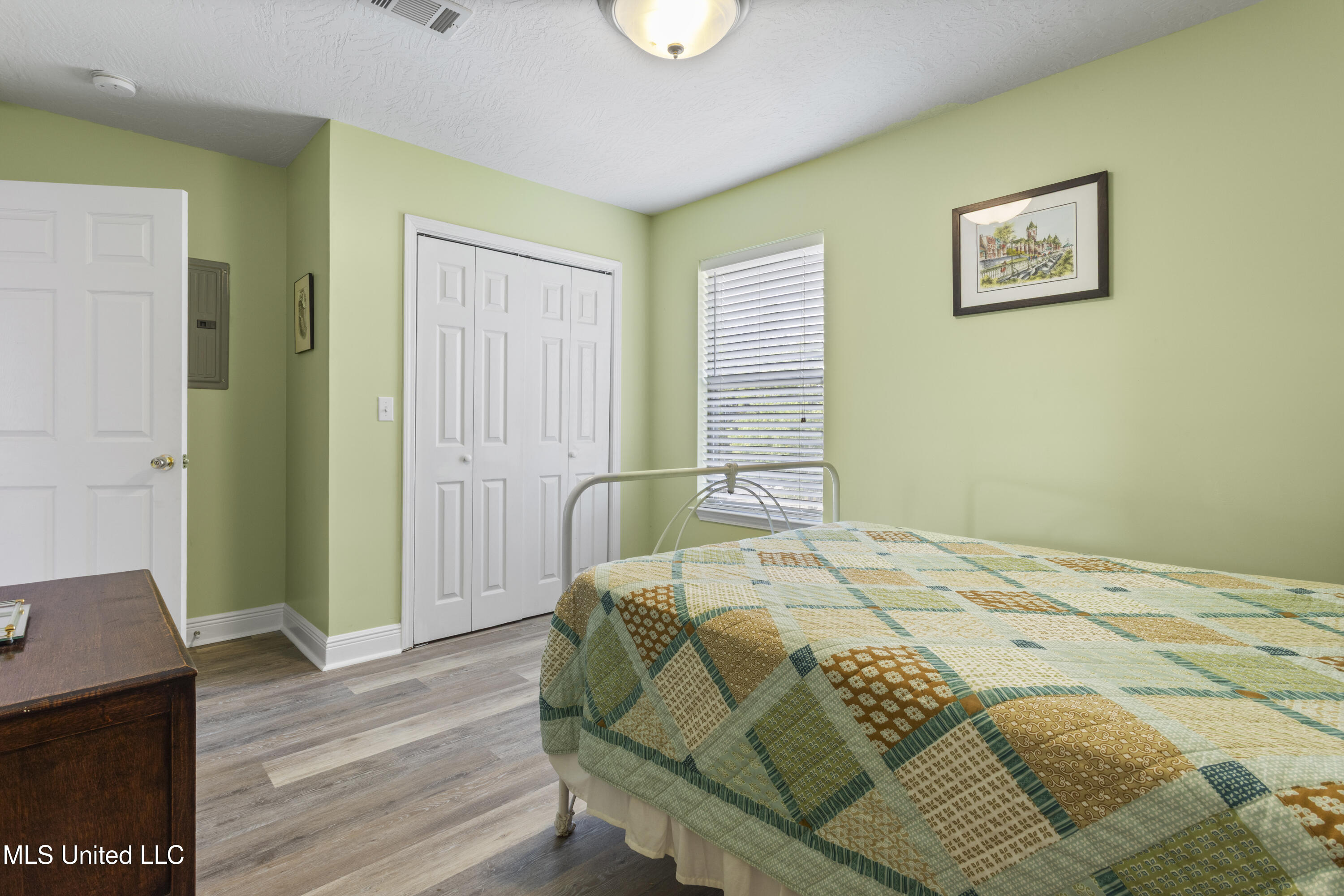 114 Favre Street Property Photo 16