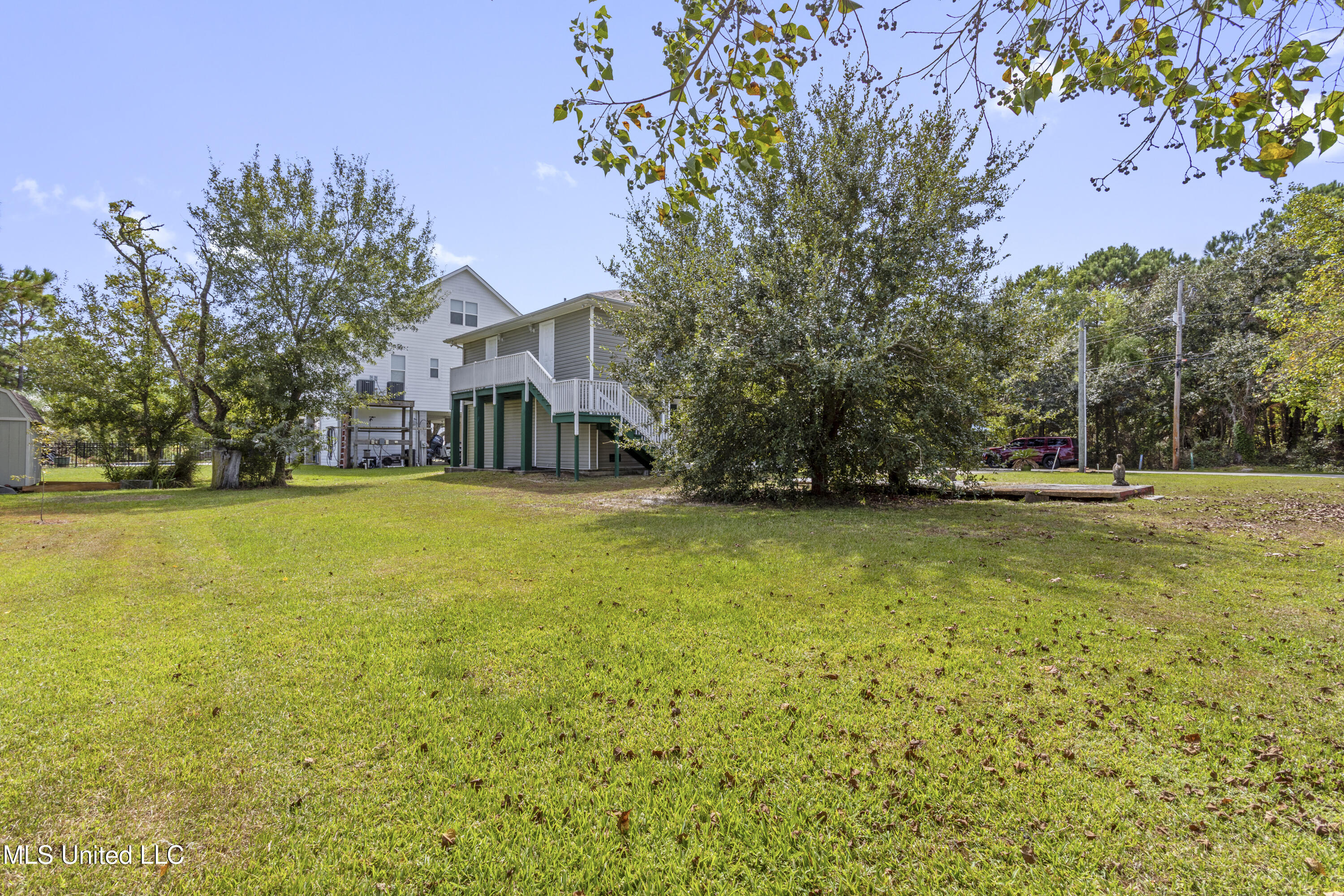 114 Favre Street Property Photo 24