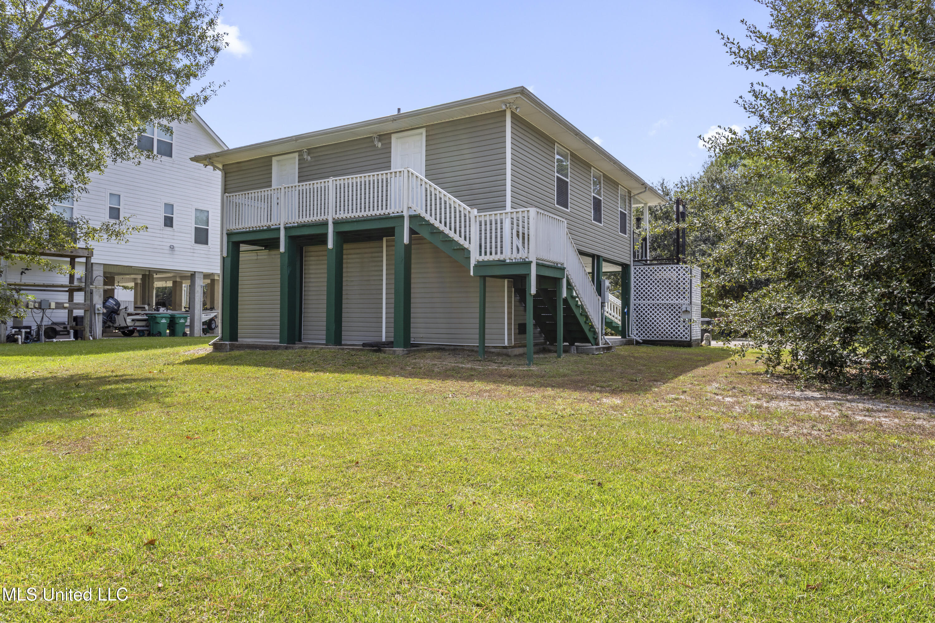 114 Favre Street Property Photo 25