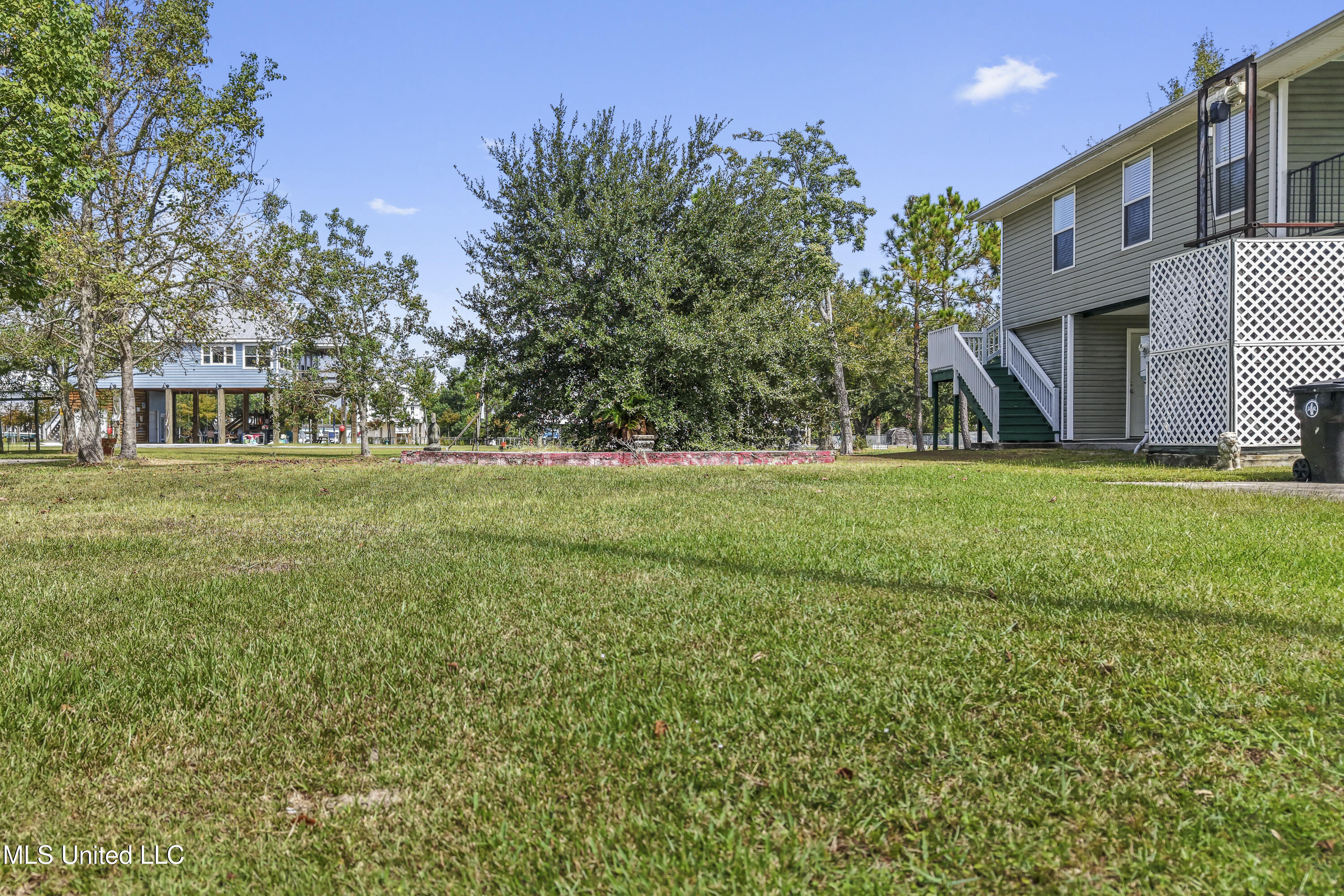 114 Favre Street Property Photo 26