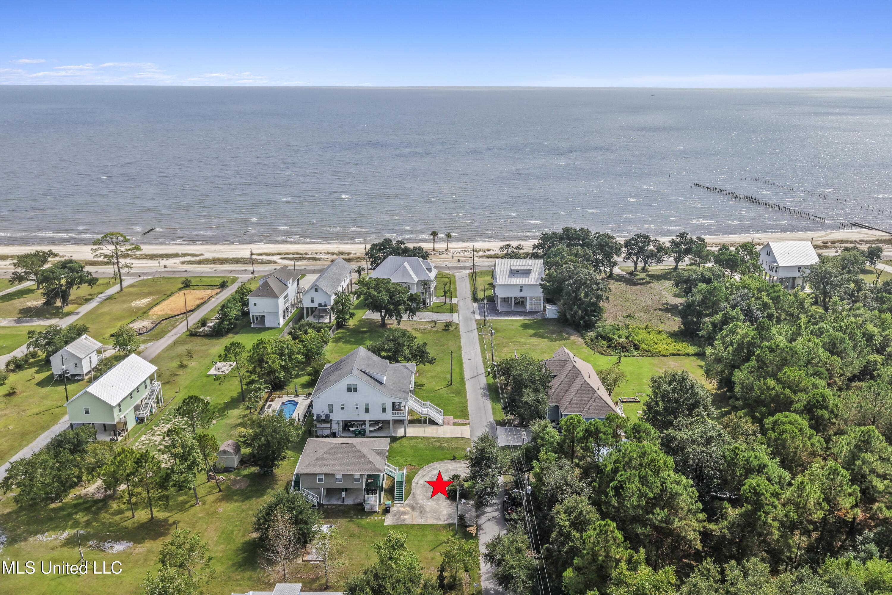 114 Favre Street Property Photo 29