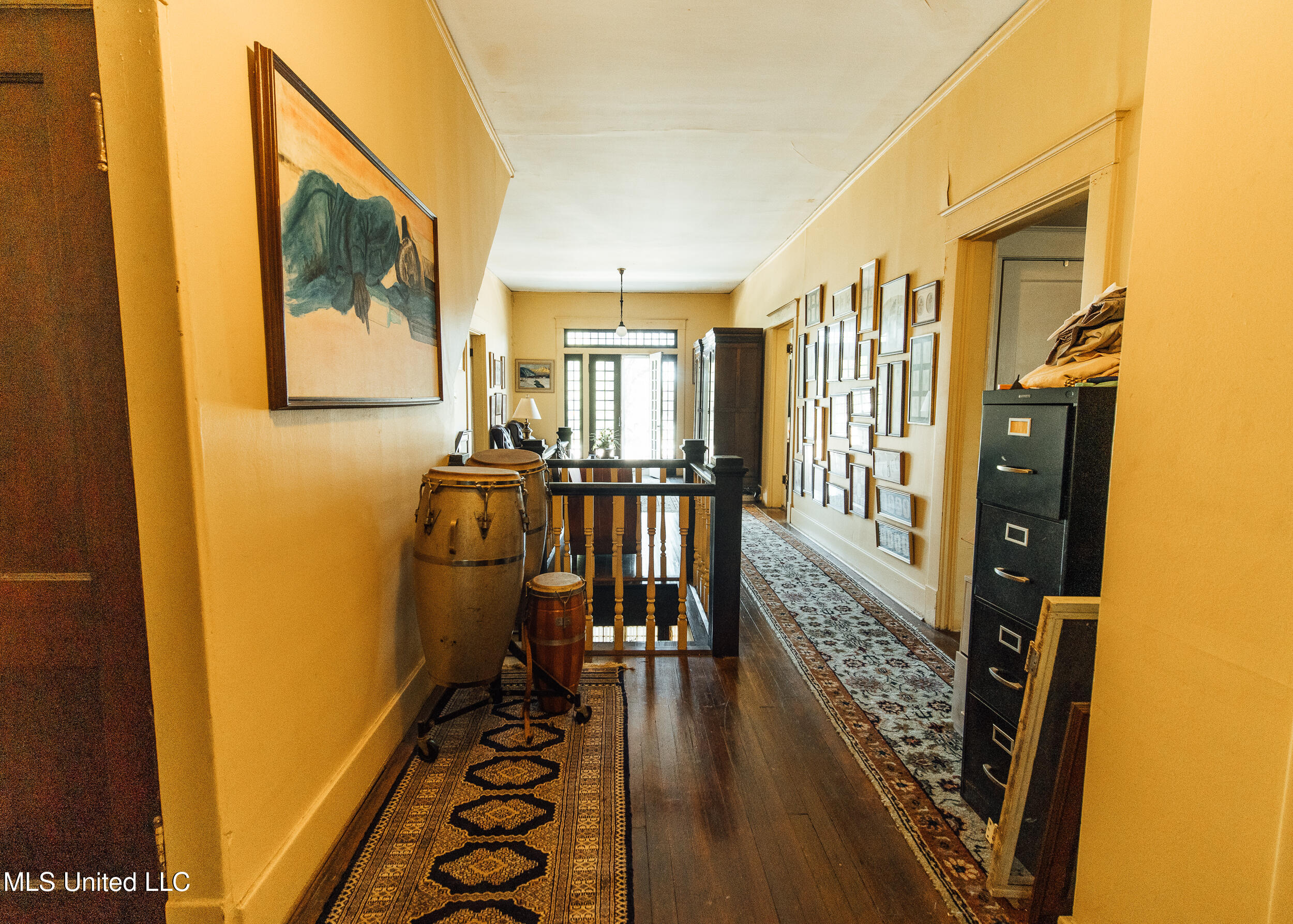 300 Elizabeth Street Property Photo 18