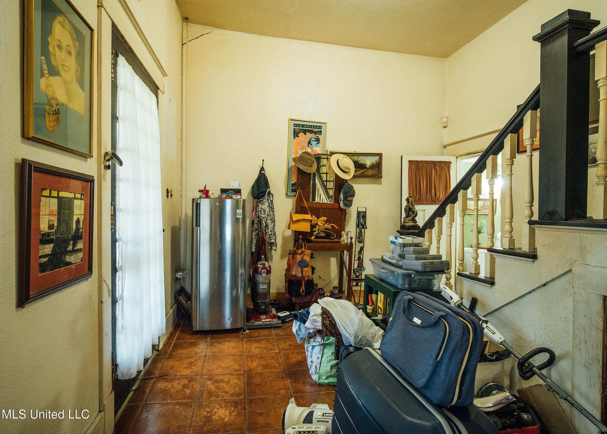 300 Elizabeth Street Property Photo 25