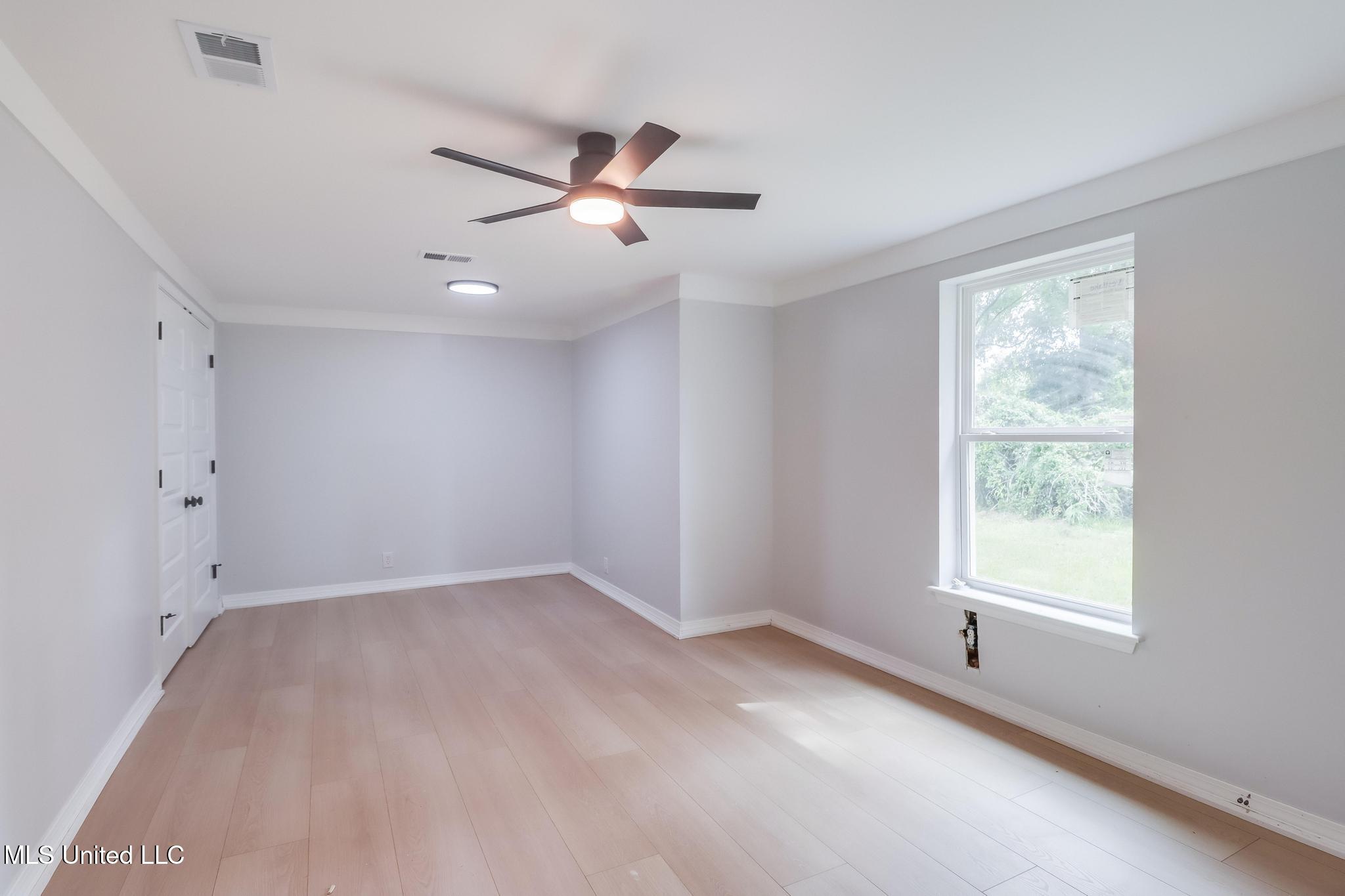 330 Croesus Street Property Photo 10