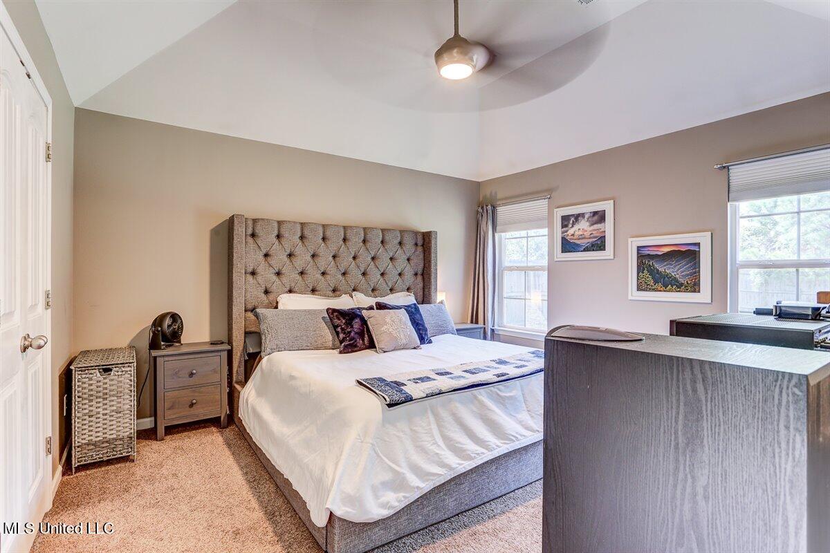 3601 Harvest Tree Drive Property Photo 20