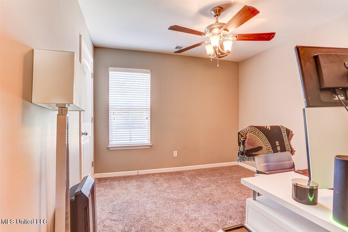 3601 Harvest Tree Drive Property Photo 31