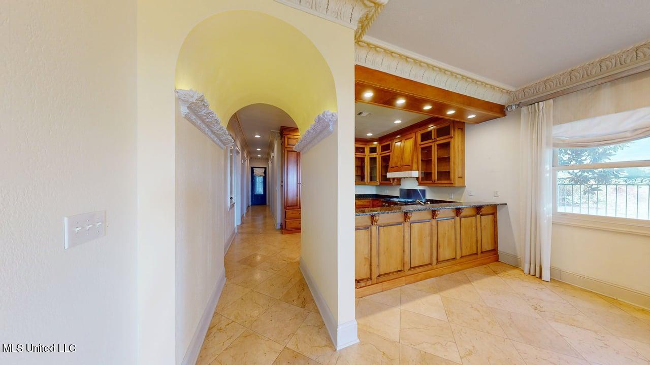 4640 W Beach Boulevard Property Photo 6