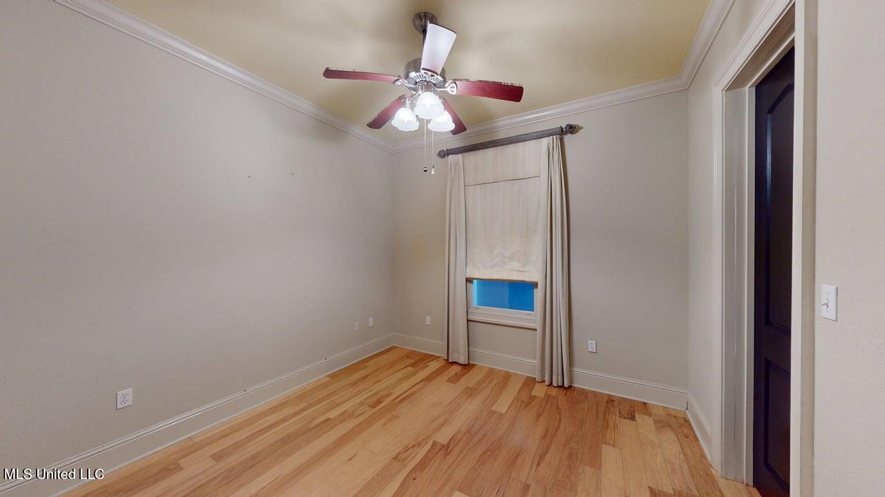 4640 W Beach Boulevard Property Photo 21