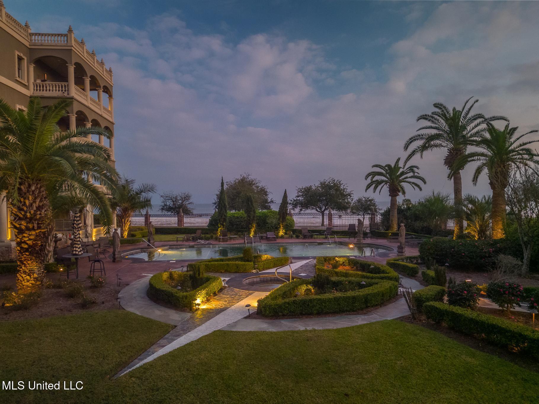 4640 W Beach Boulevard Property Photo 28