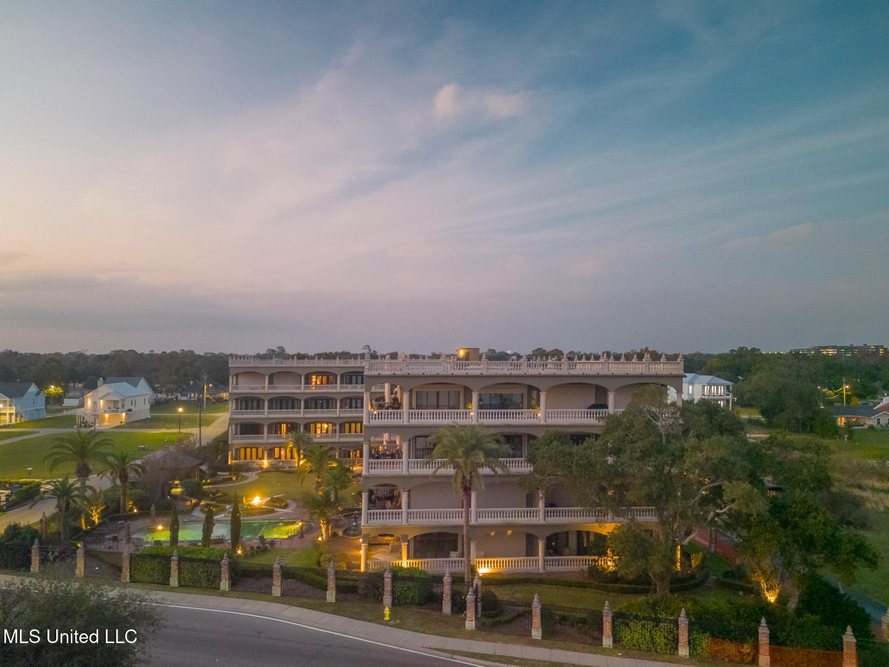 4640 W Beach Boulevard Property Photo 30