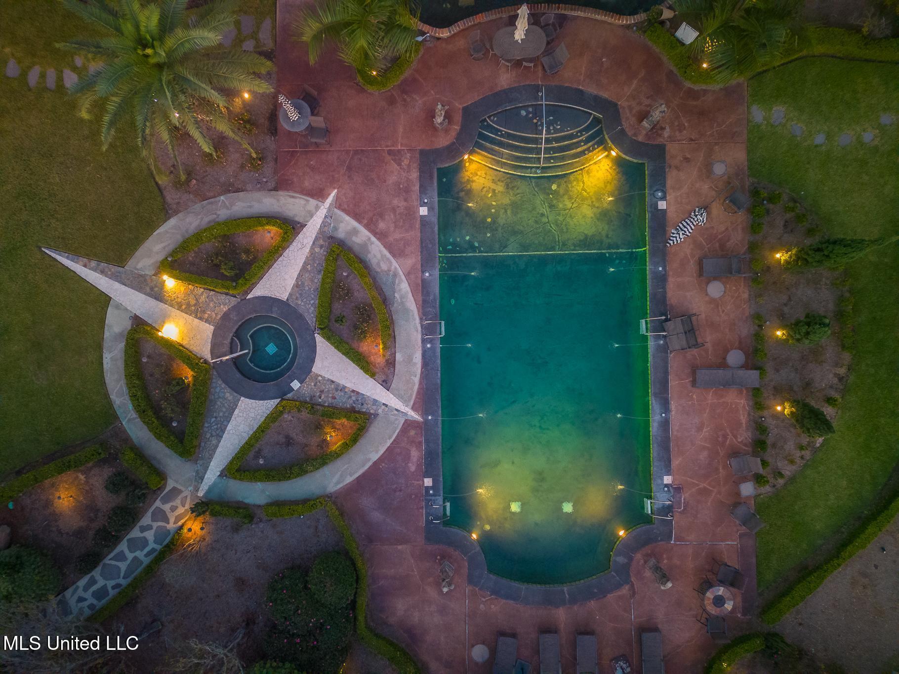 4640 W Beach Boulevard Property Photo 31