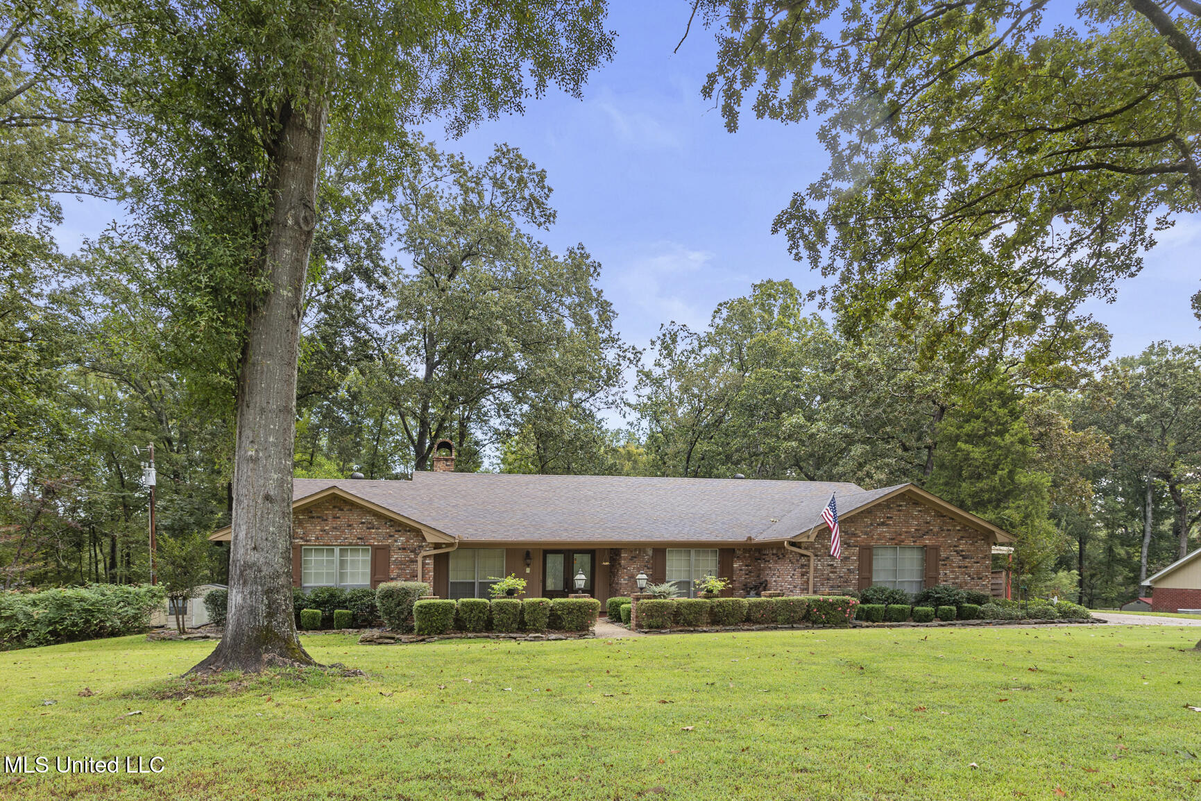 6558 Grandview Cove Property Photo 1