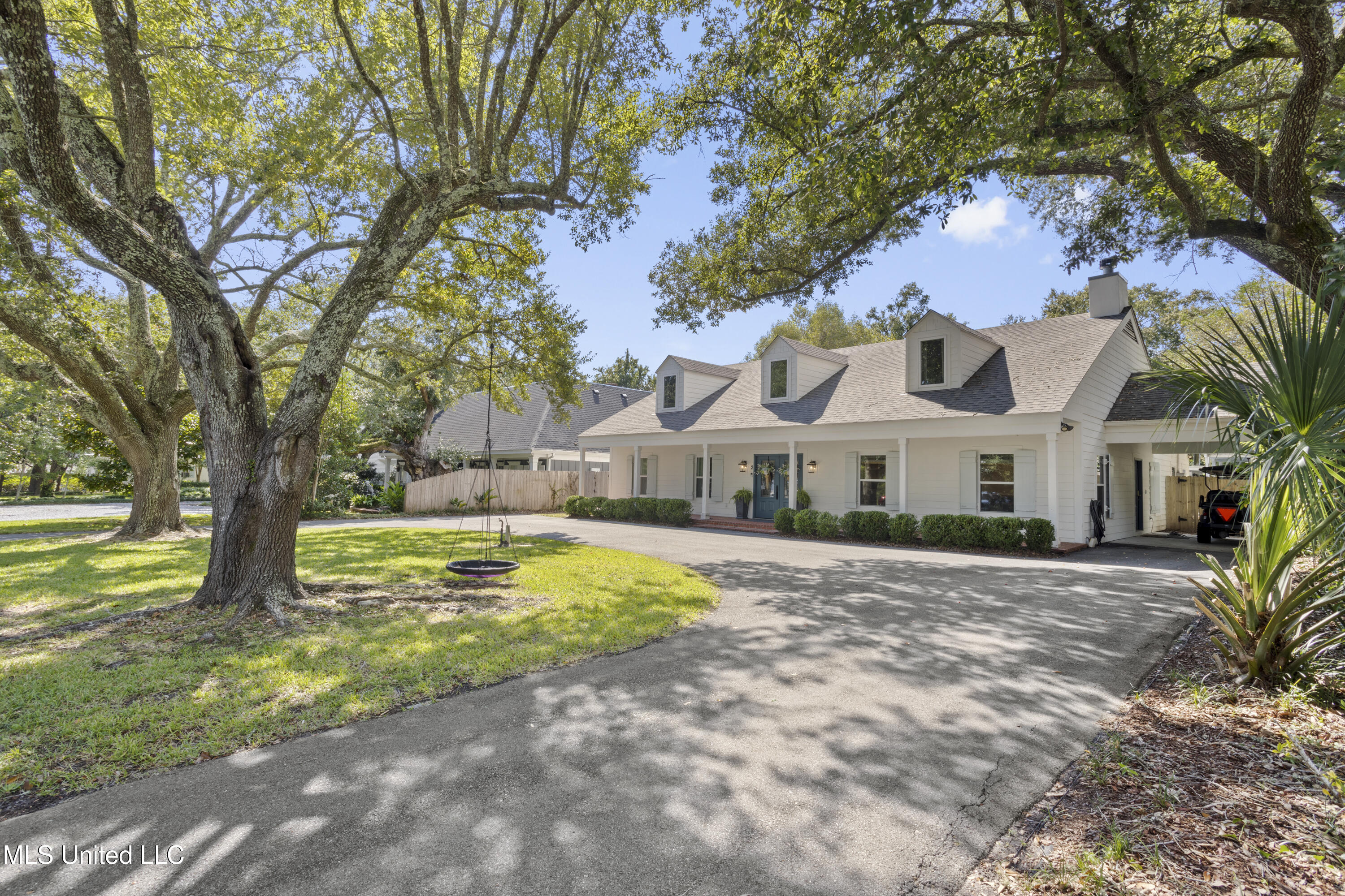 2 Nelson Lane Property Photo 1