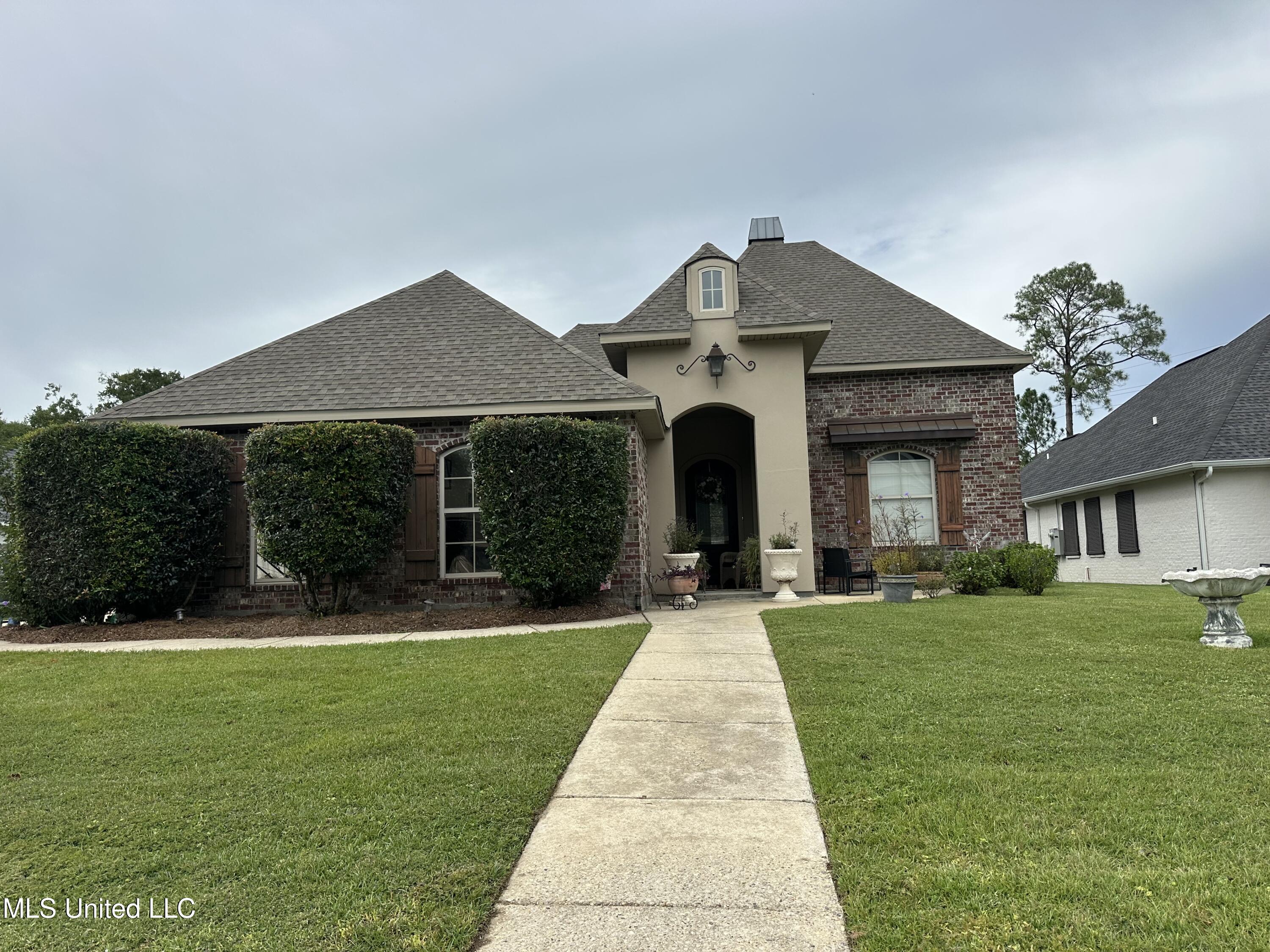147 Sea Oaks Boulevard Property Photo 3
