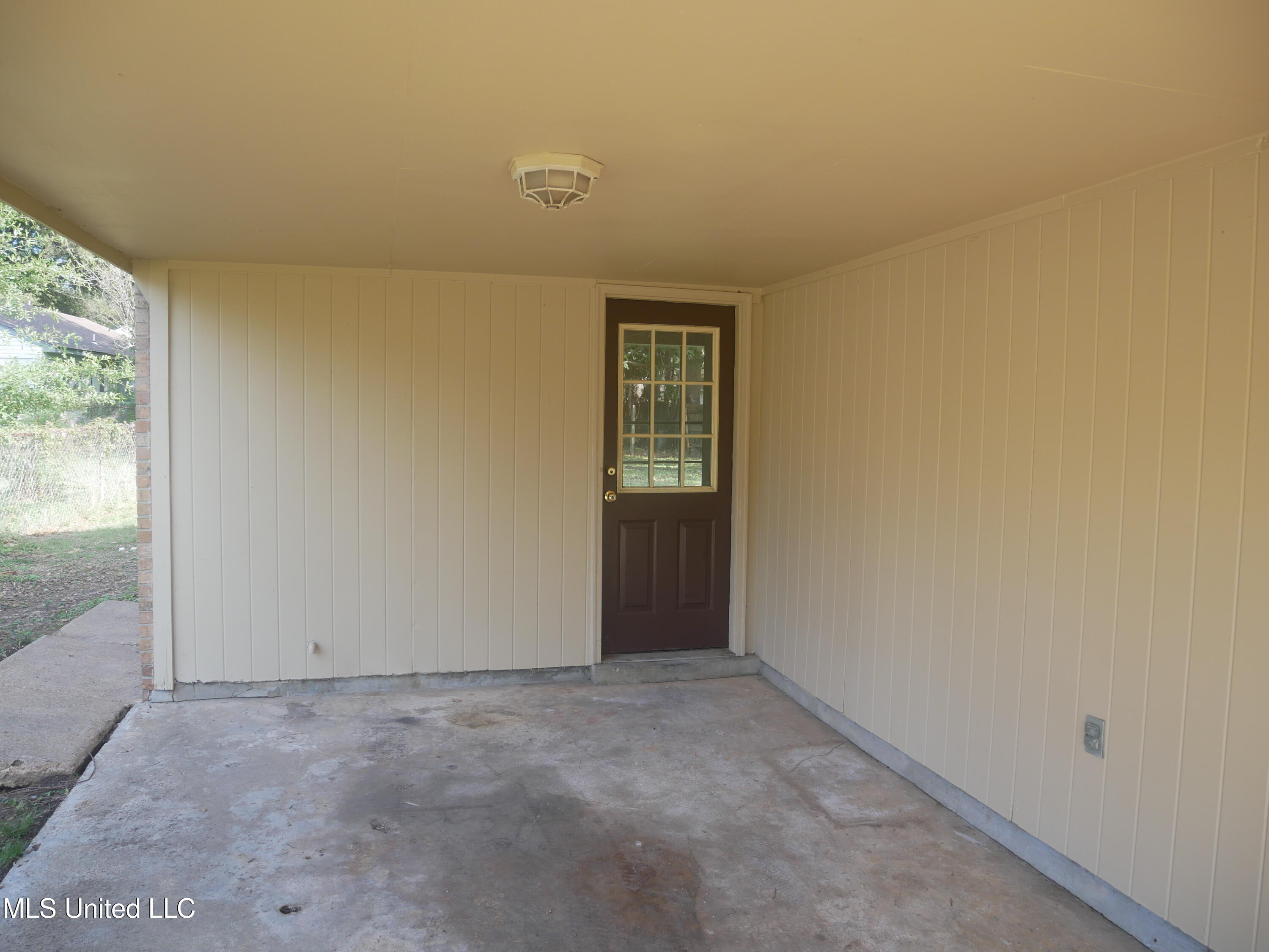 3330 Mayfair Road Property Photo 2