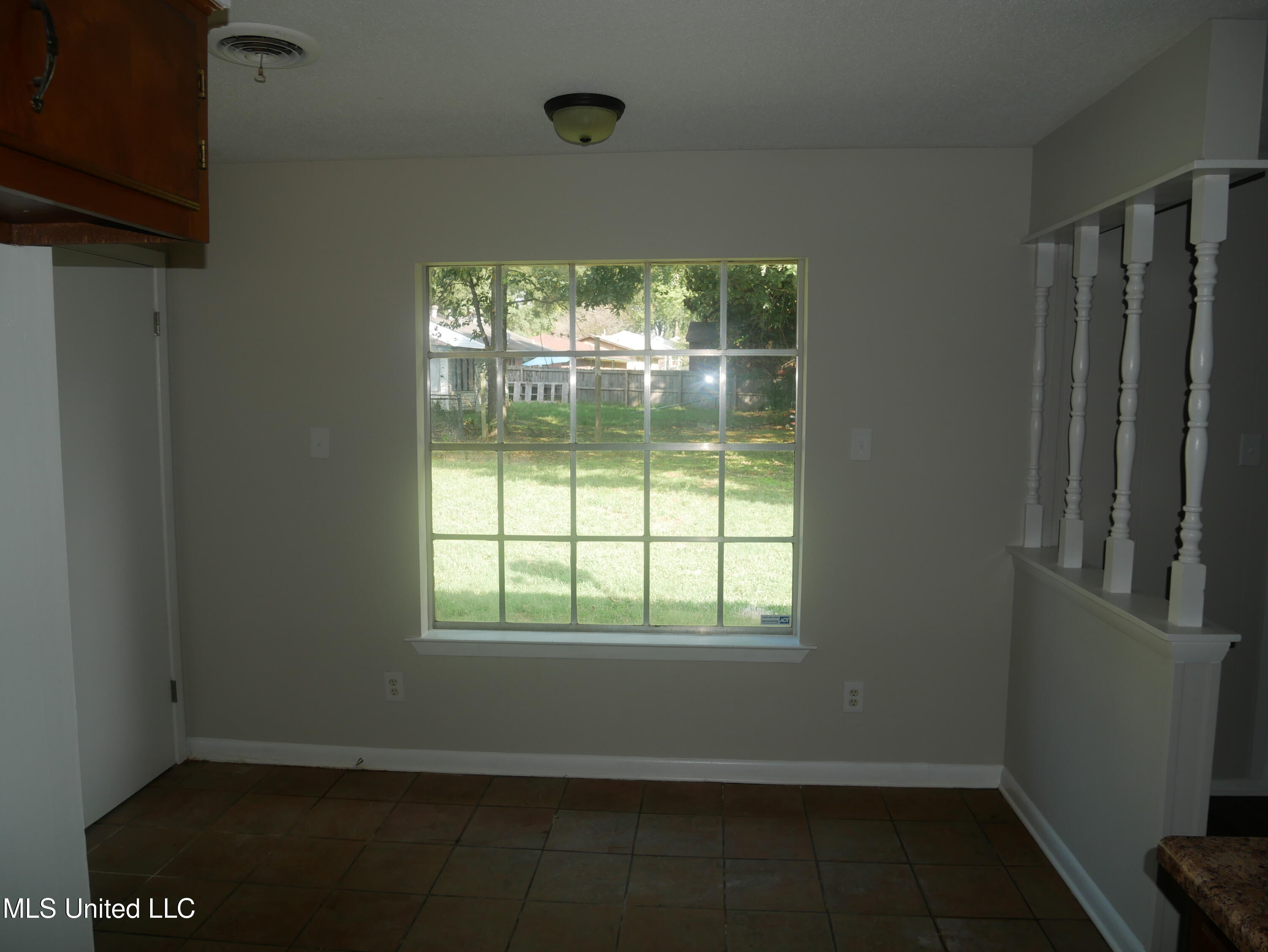 3330 Mayfair Road Property Photo 5