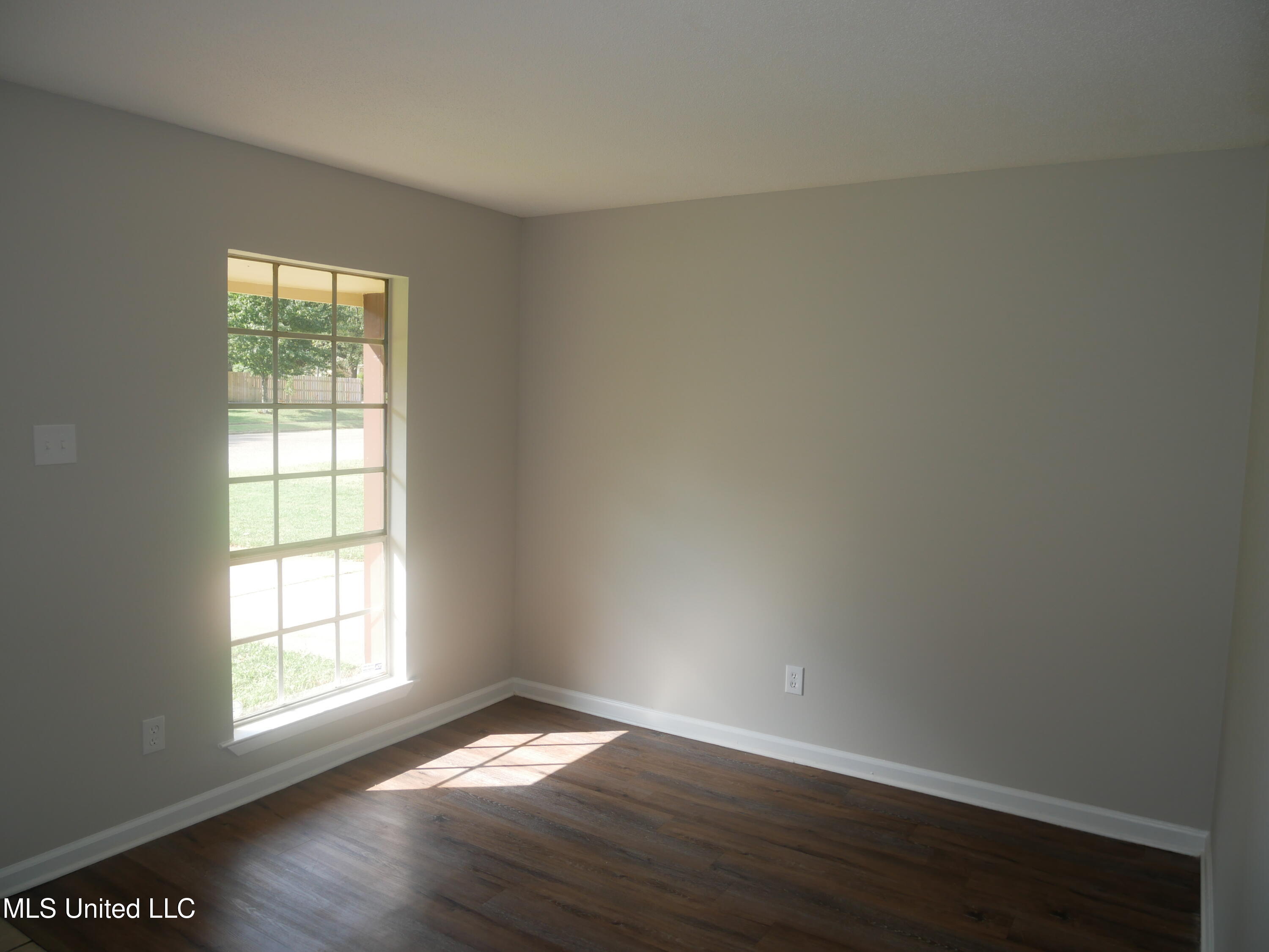 3330 Mayfair Road Property Photo 9