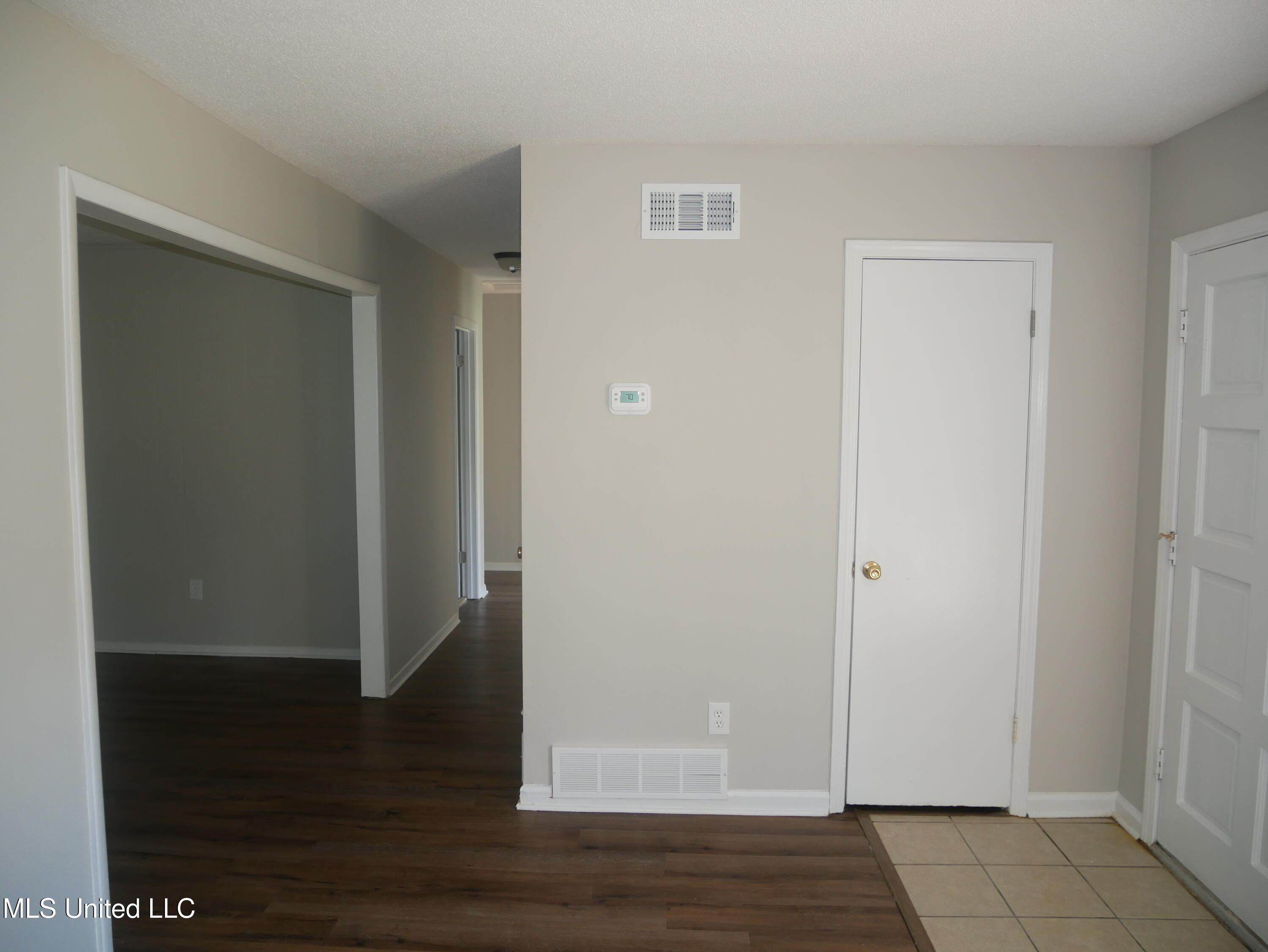3330 Mayfair Road Property Photo 10