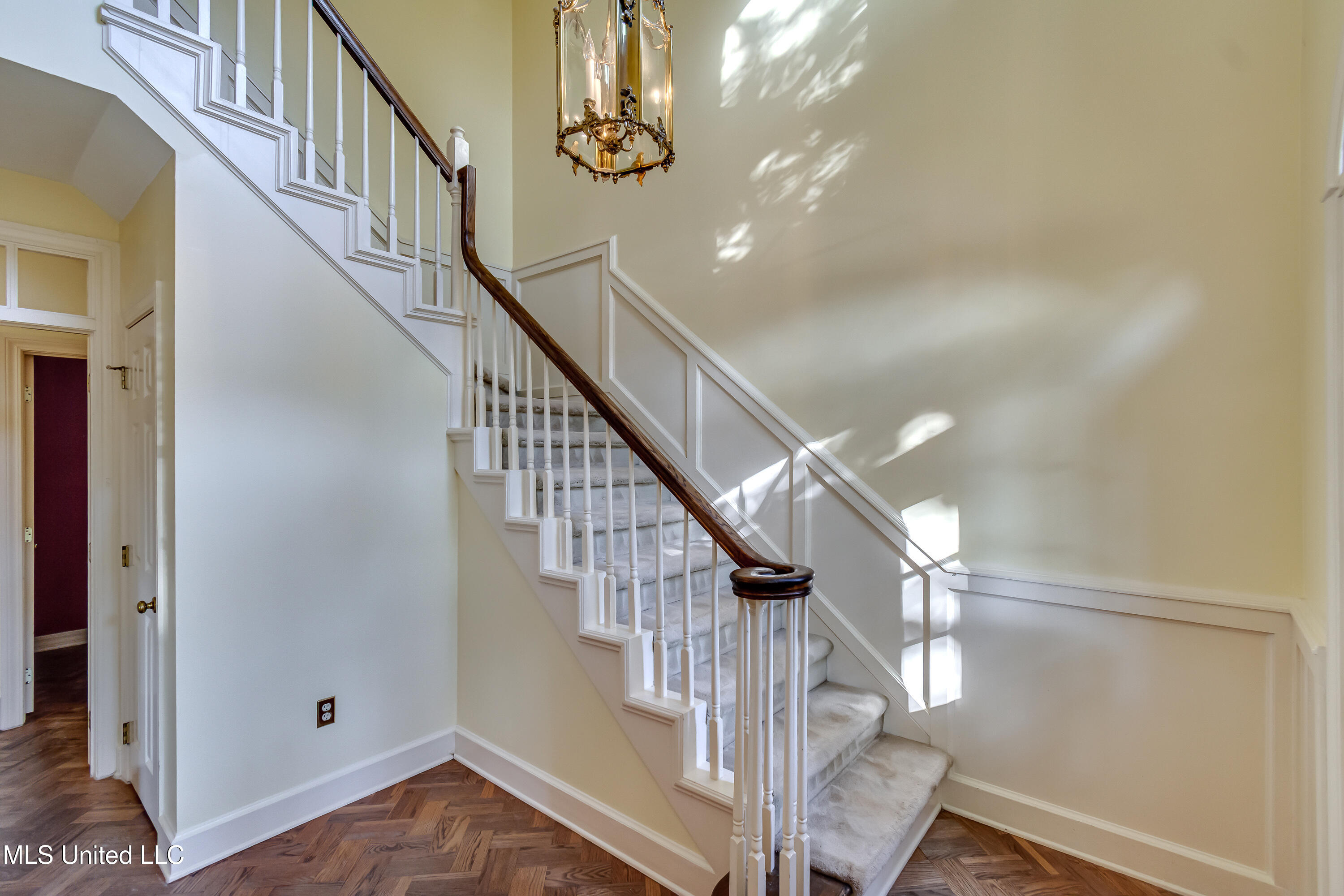 11 S Crownpointe Drive Property Photo 11