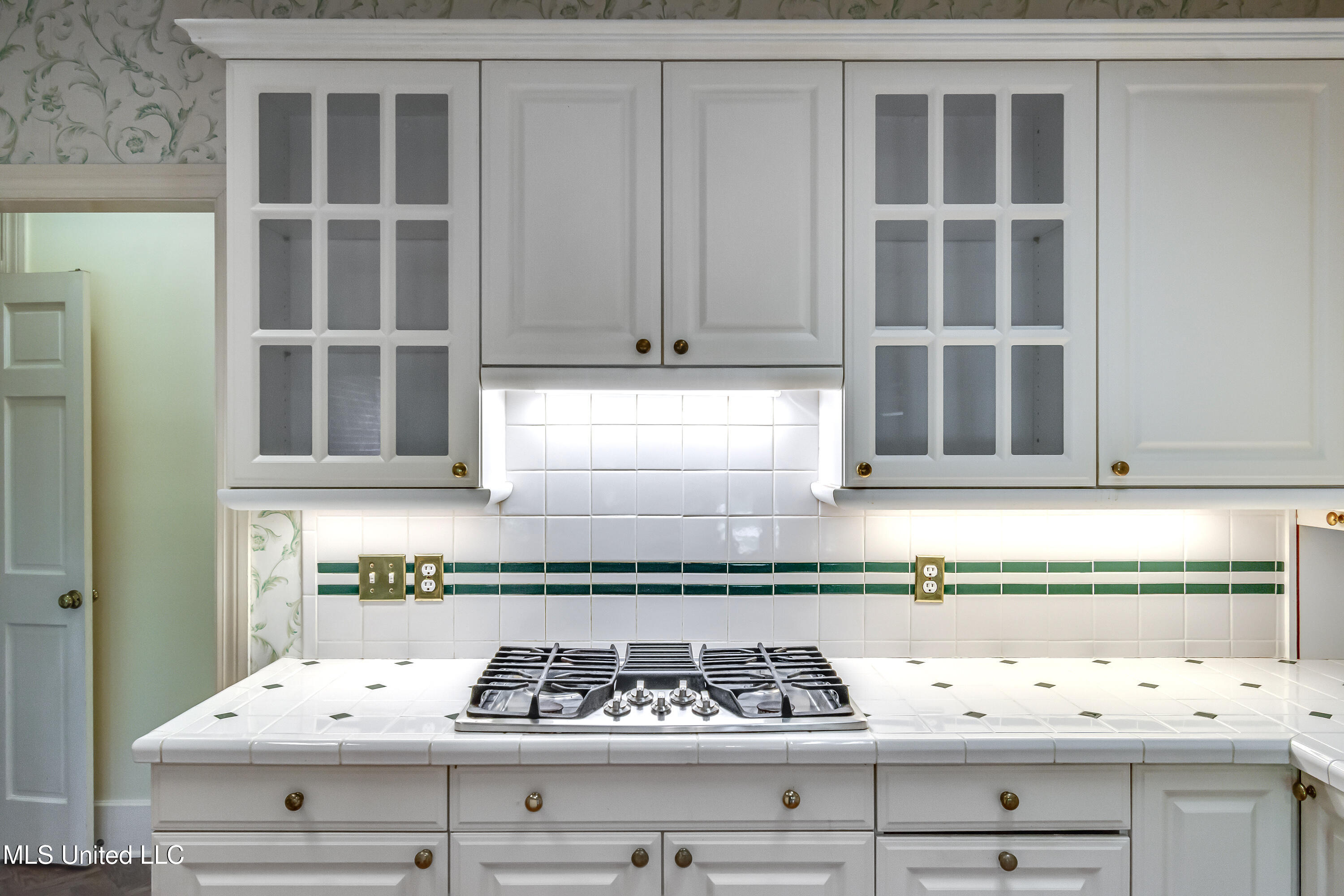 11 S Crownpointe Drive Property Photo 18