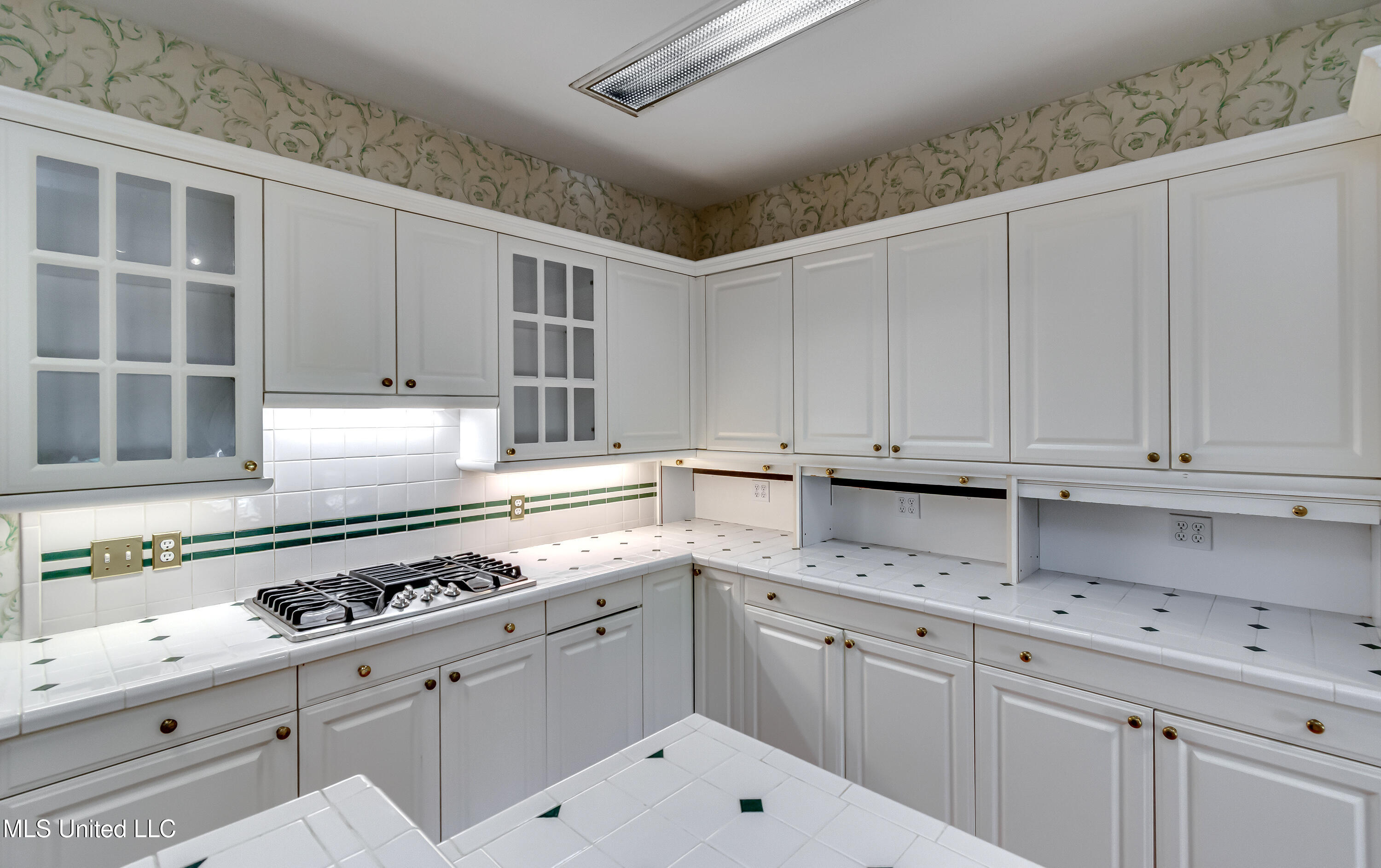 11 S Crownpointe Drive Property Photo 21