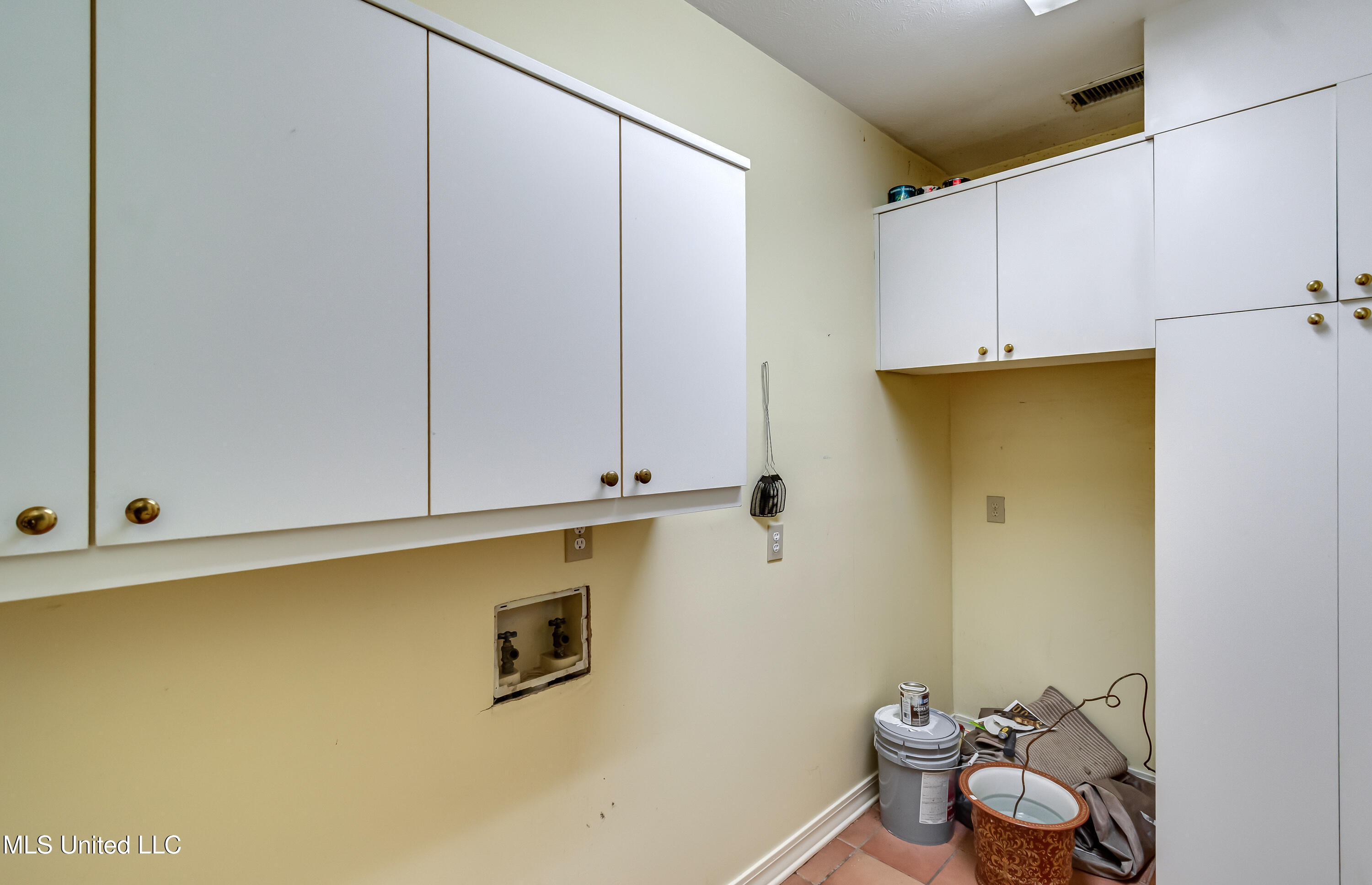 11 S Crownpointe Drive Property Photo 22