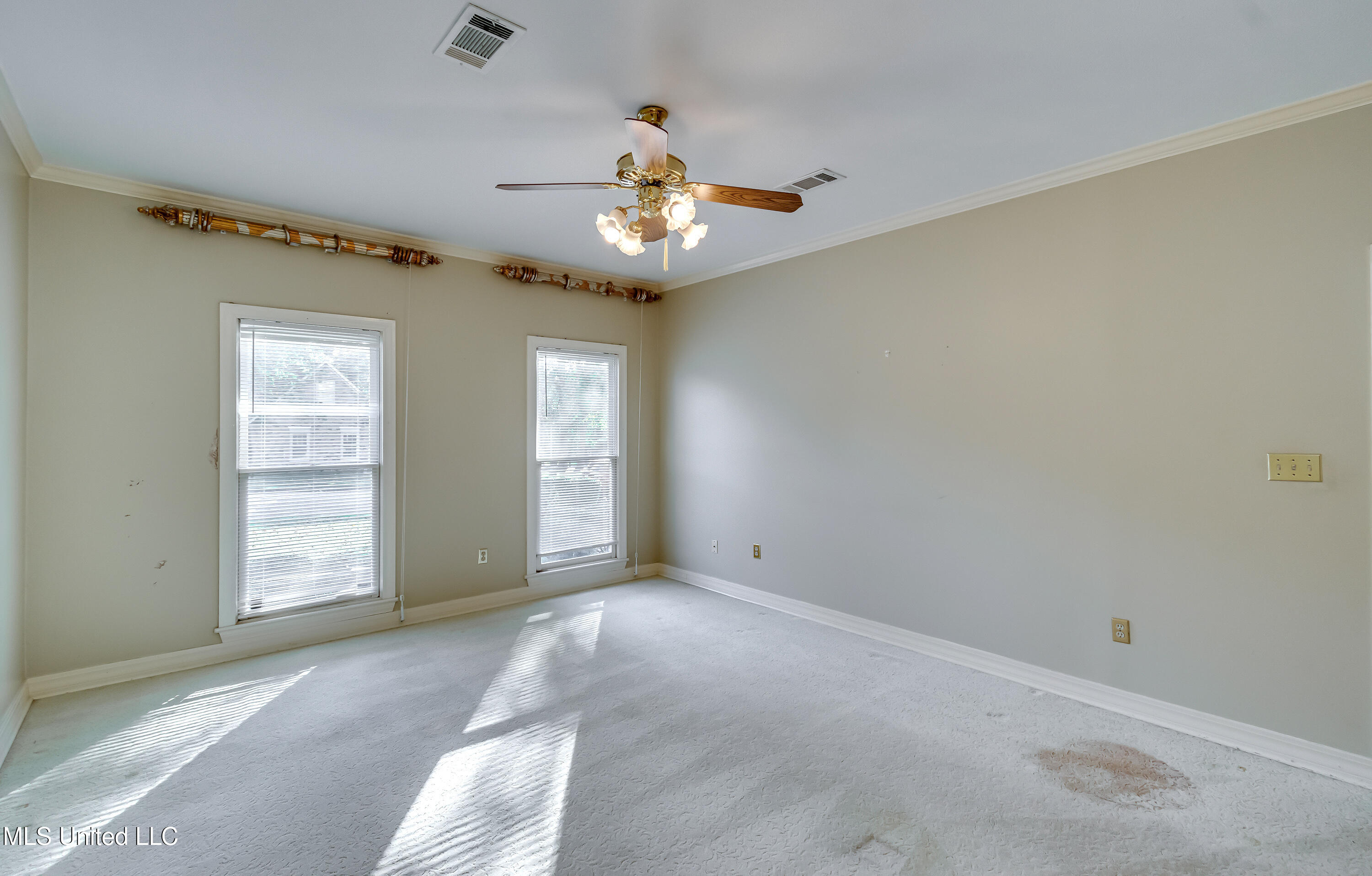 11 S Crownpointe Drive Property Photo 36