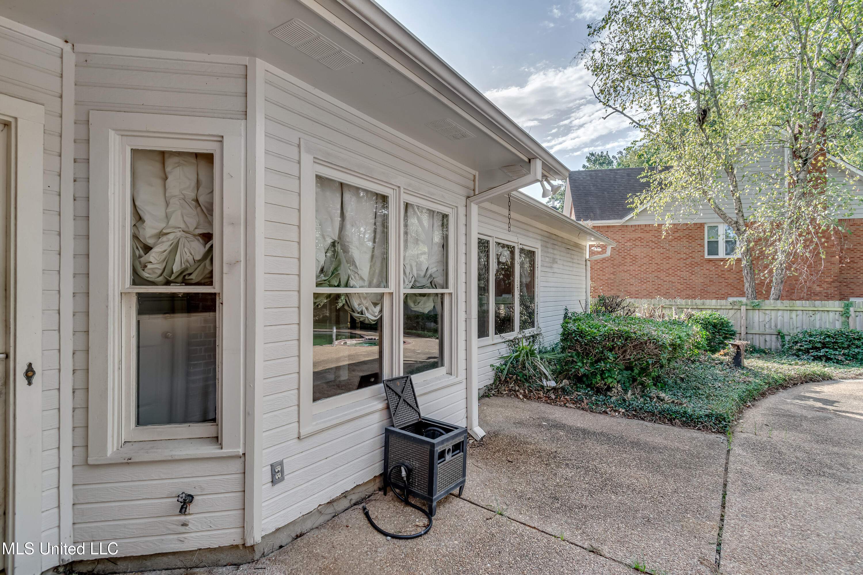 11 S Crownpointe Drive Property Photo 63